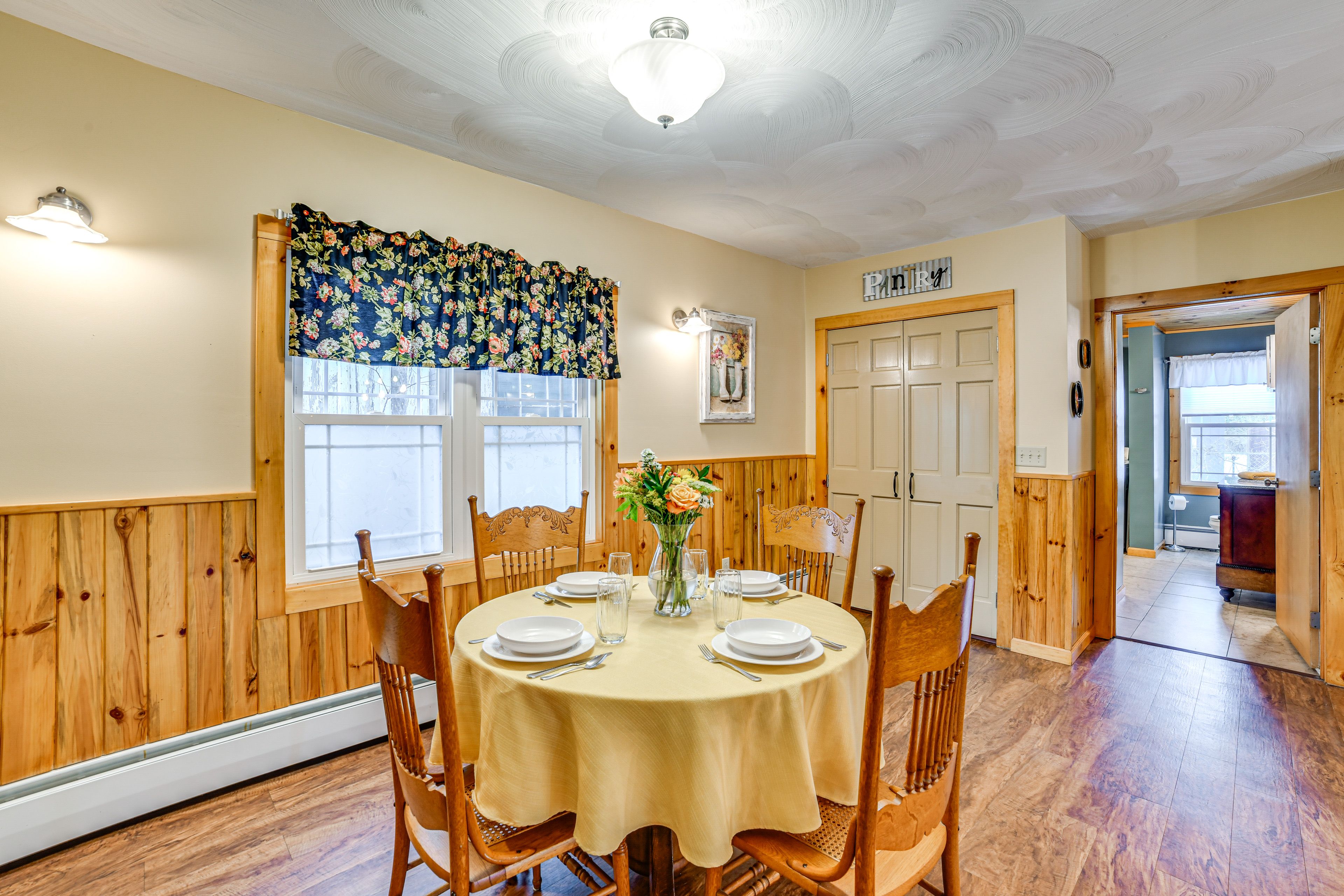 Dining Area | Free WiFi | 2-Story Unit