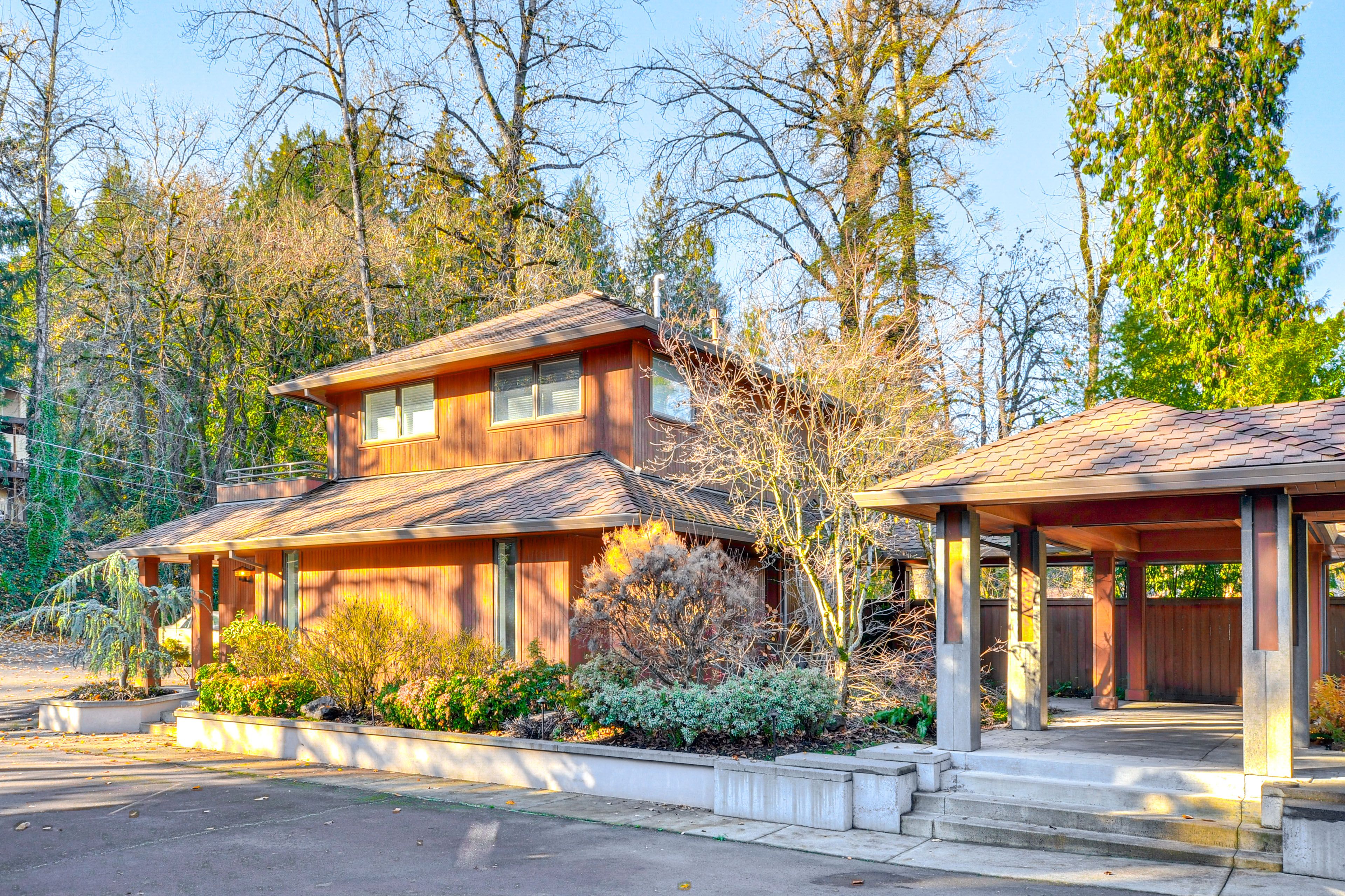 Parking | Driveway (2 Vehicles) | RV Parking Available