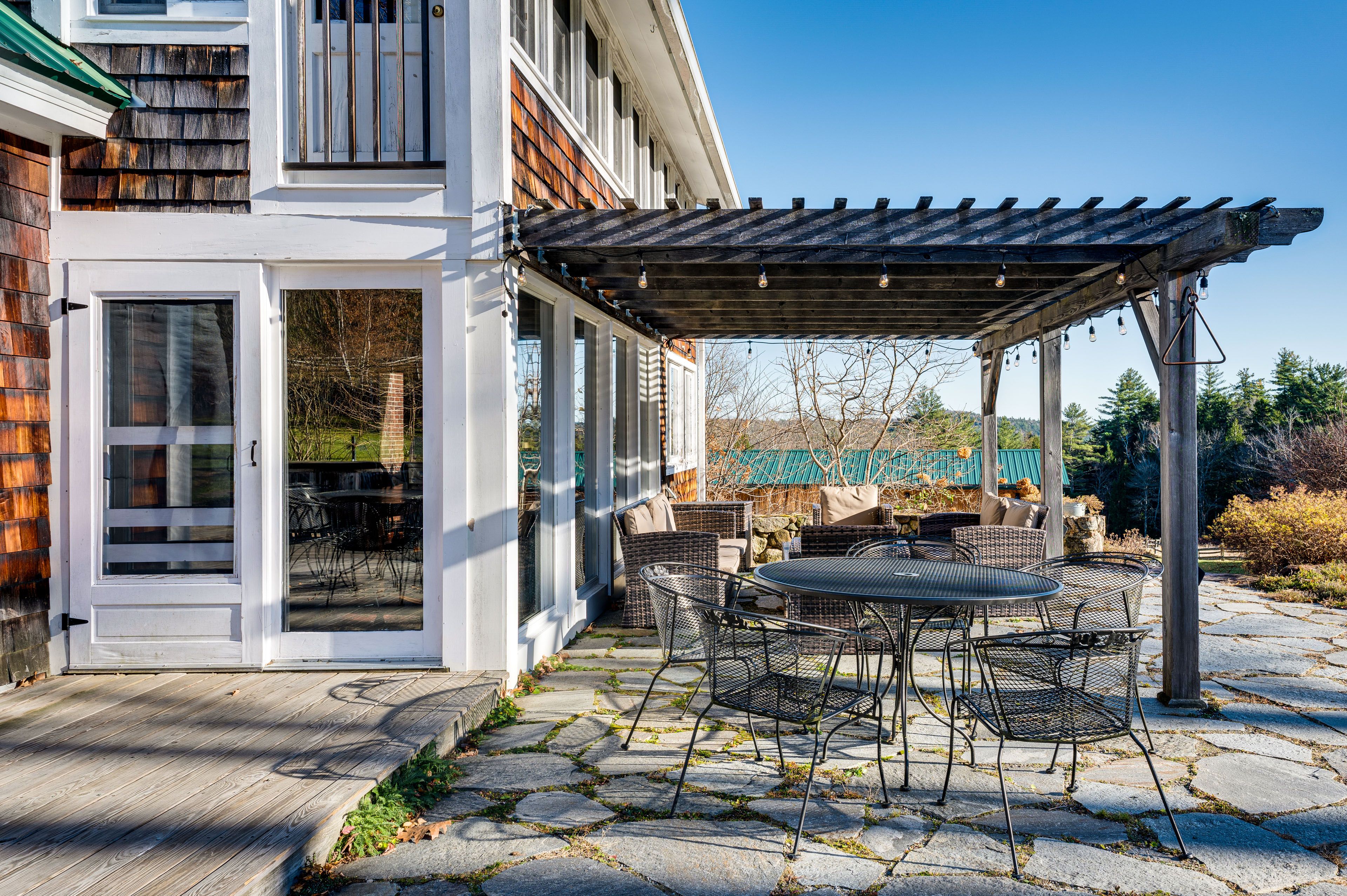Patio | Outdoor Dining | Gas Grill | Fireplace