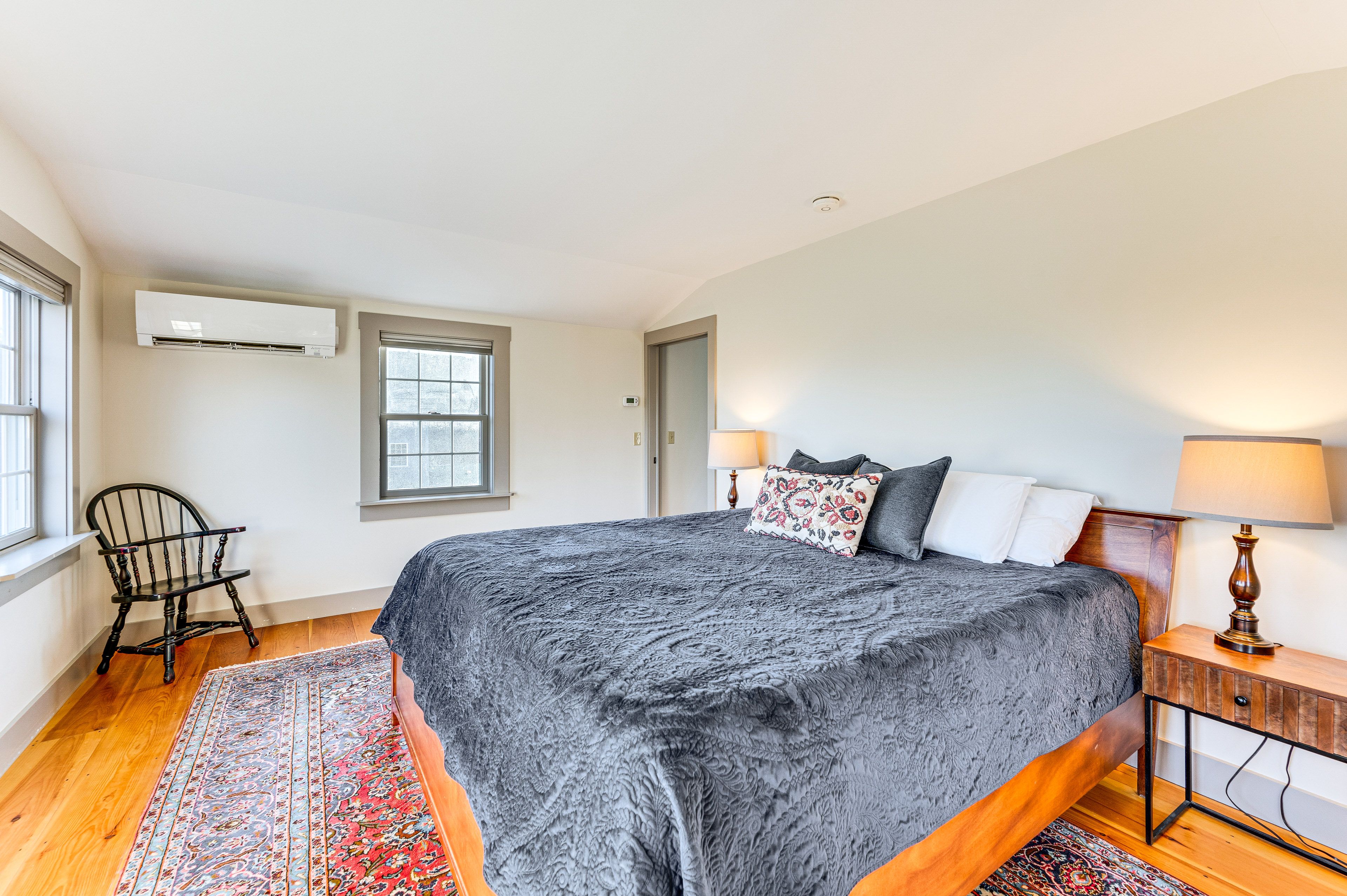 Bedroom 3 | King Bed | 1st Floor