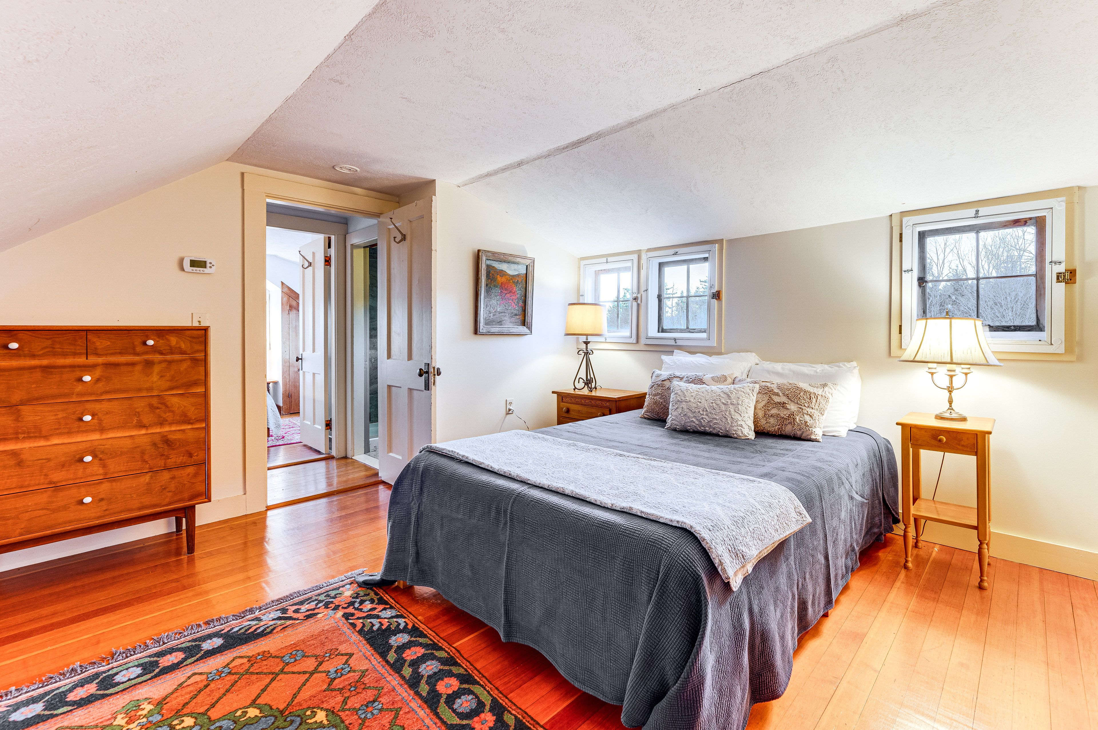 Bedroom 2 | Queen Bed | Twin Daybed | 2nd Floor