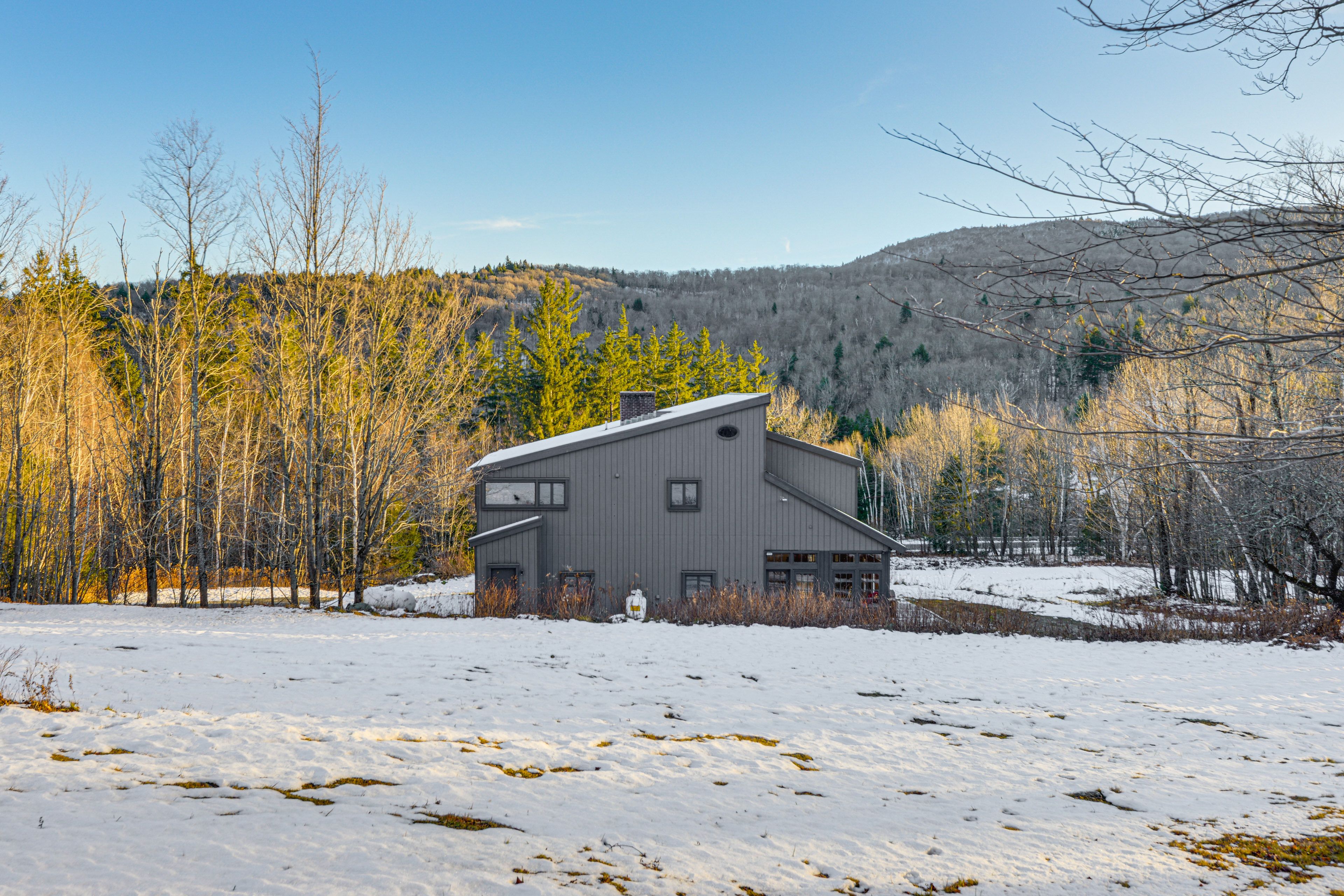 House Exterior | Private Yard | Mountain Views