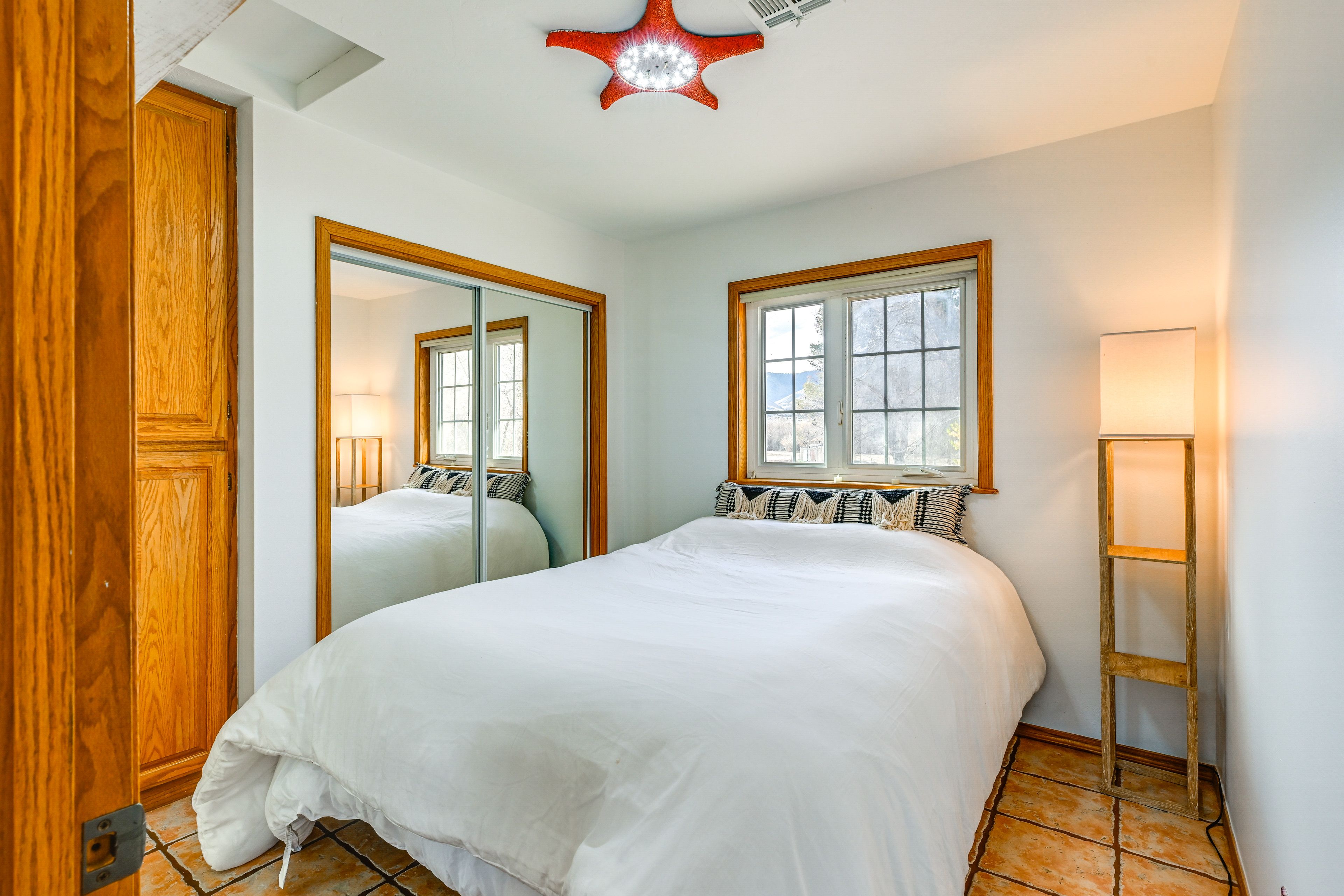 Bedroom | 2nd Floor | Queen Bed | Linens Provided