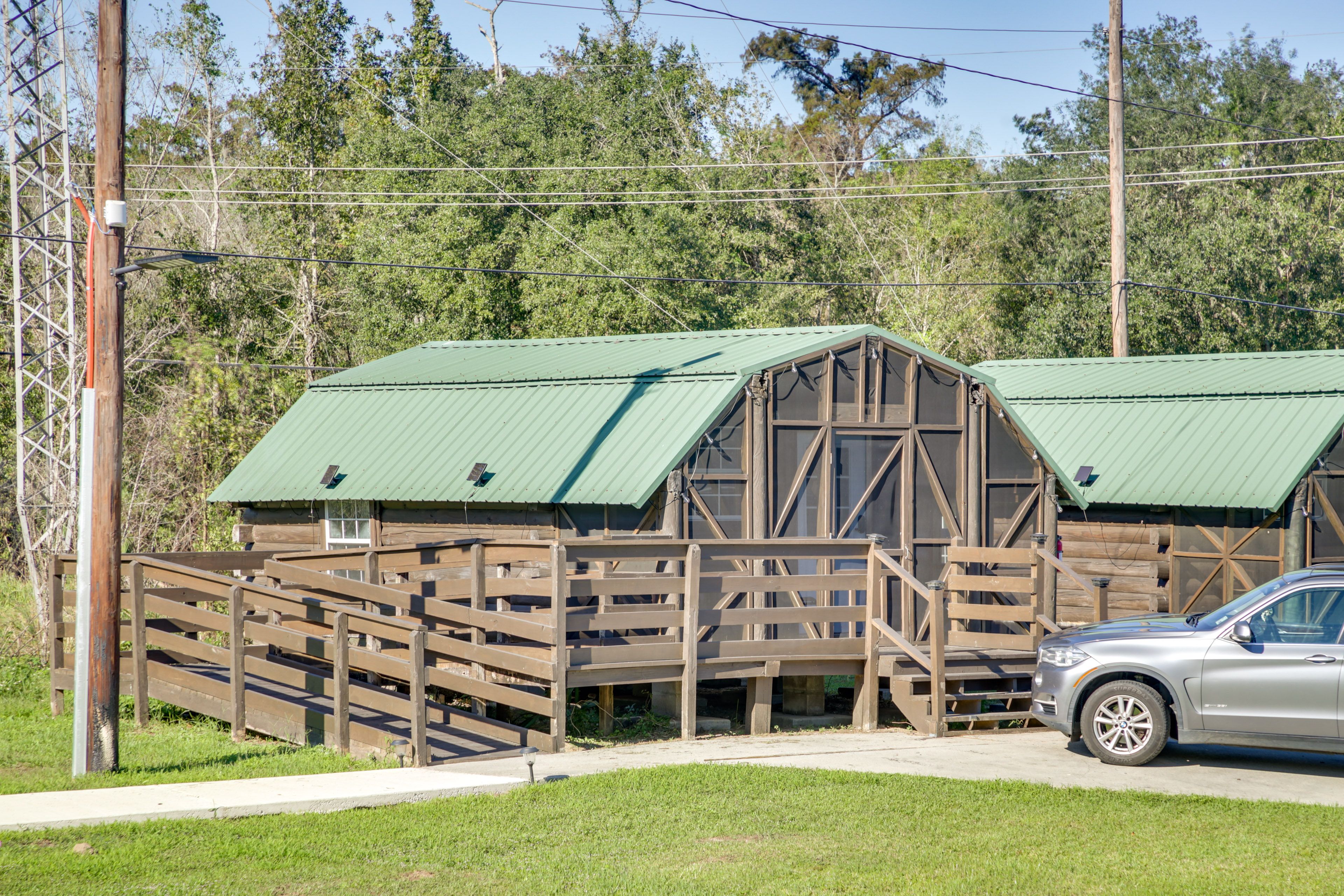 Parking | Community Parking Lot (1 Vehicle)