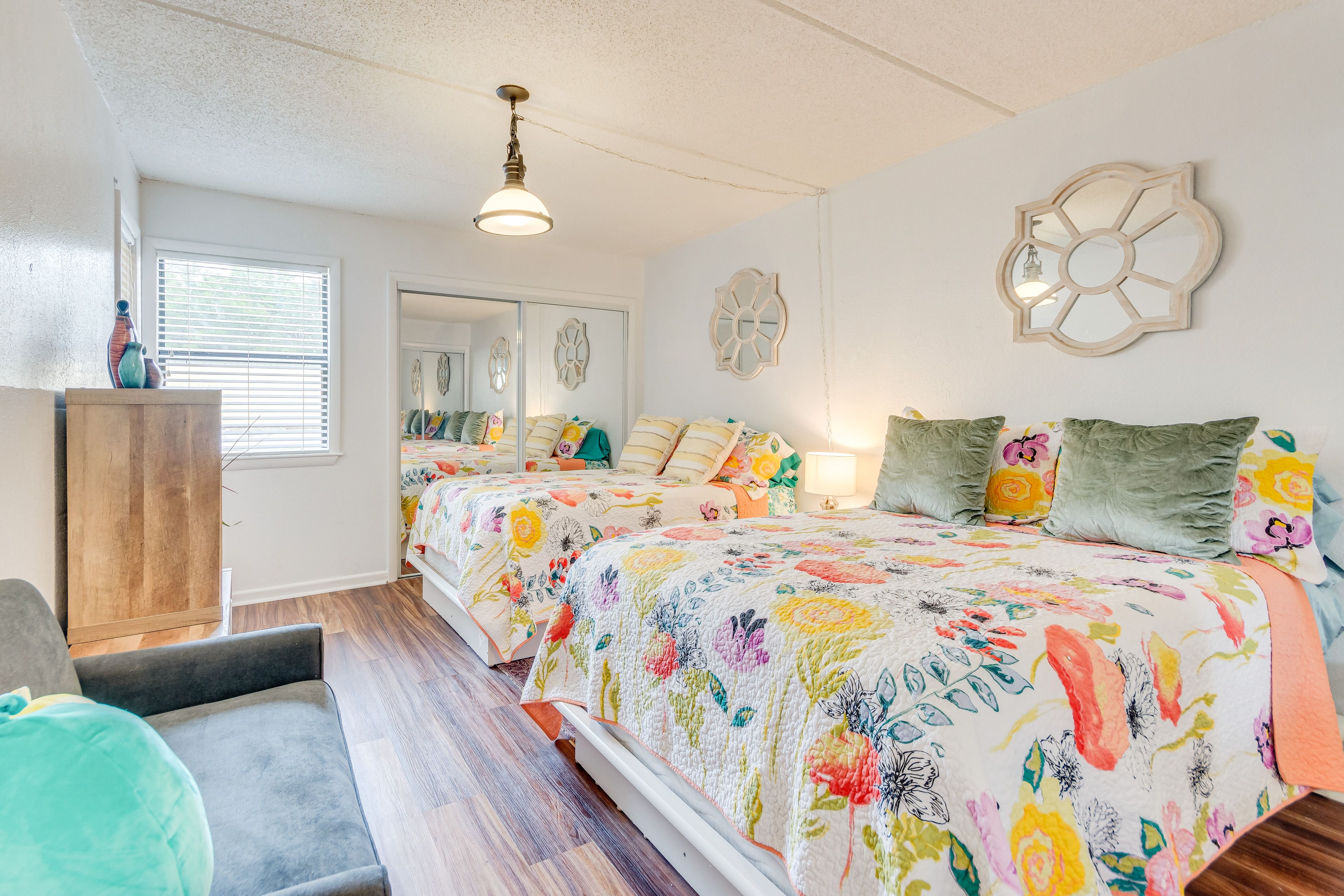 Bedroom 1 | 2 Full Beds