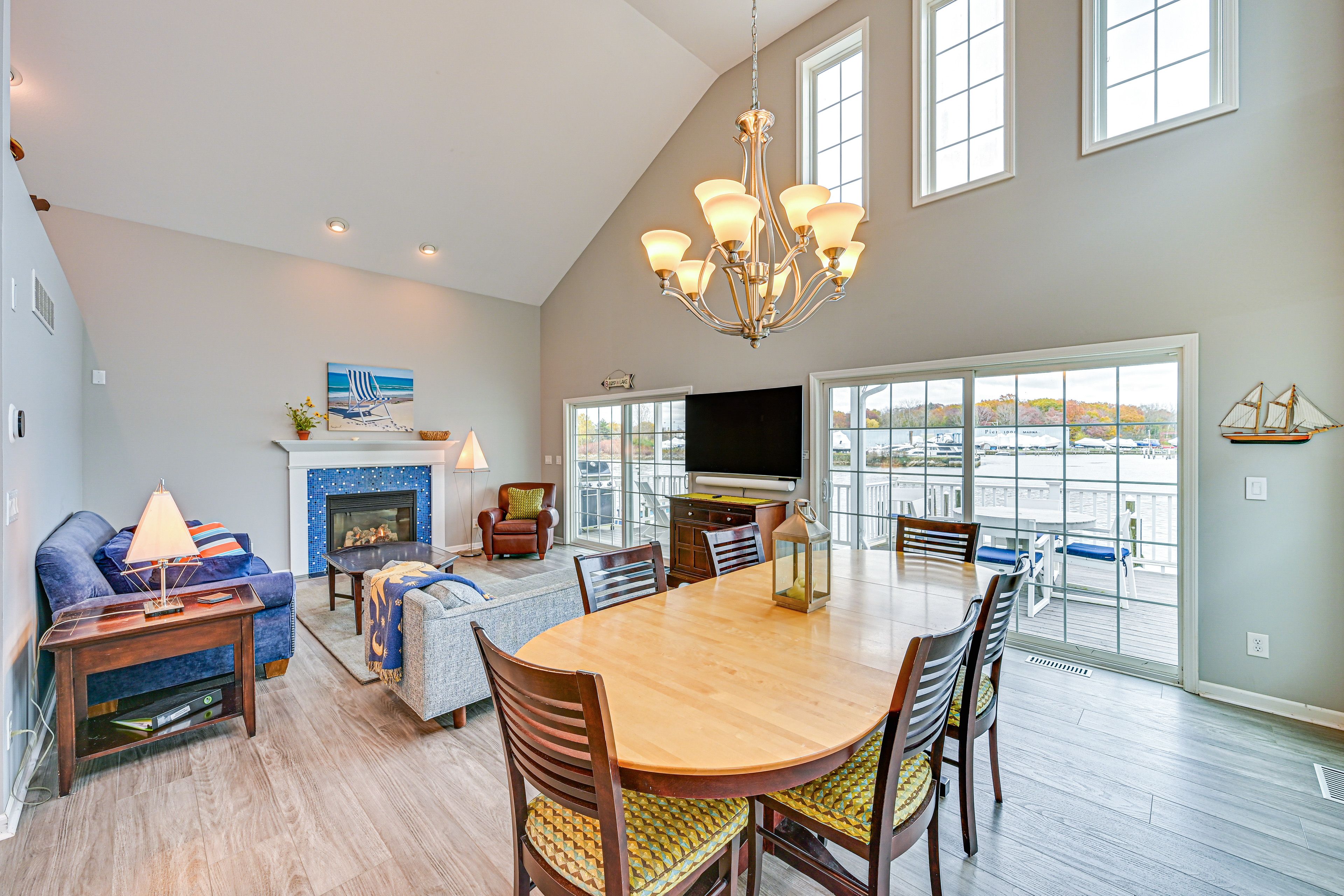 Dining Room | 1st Floor | Dining Table