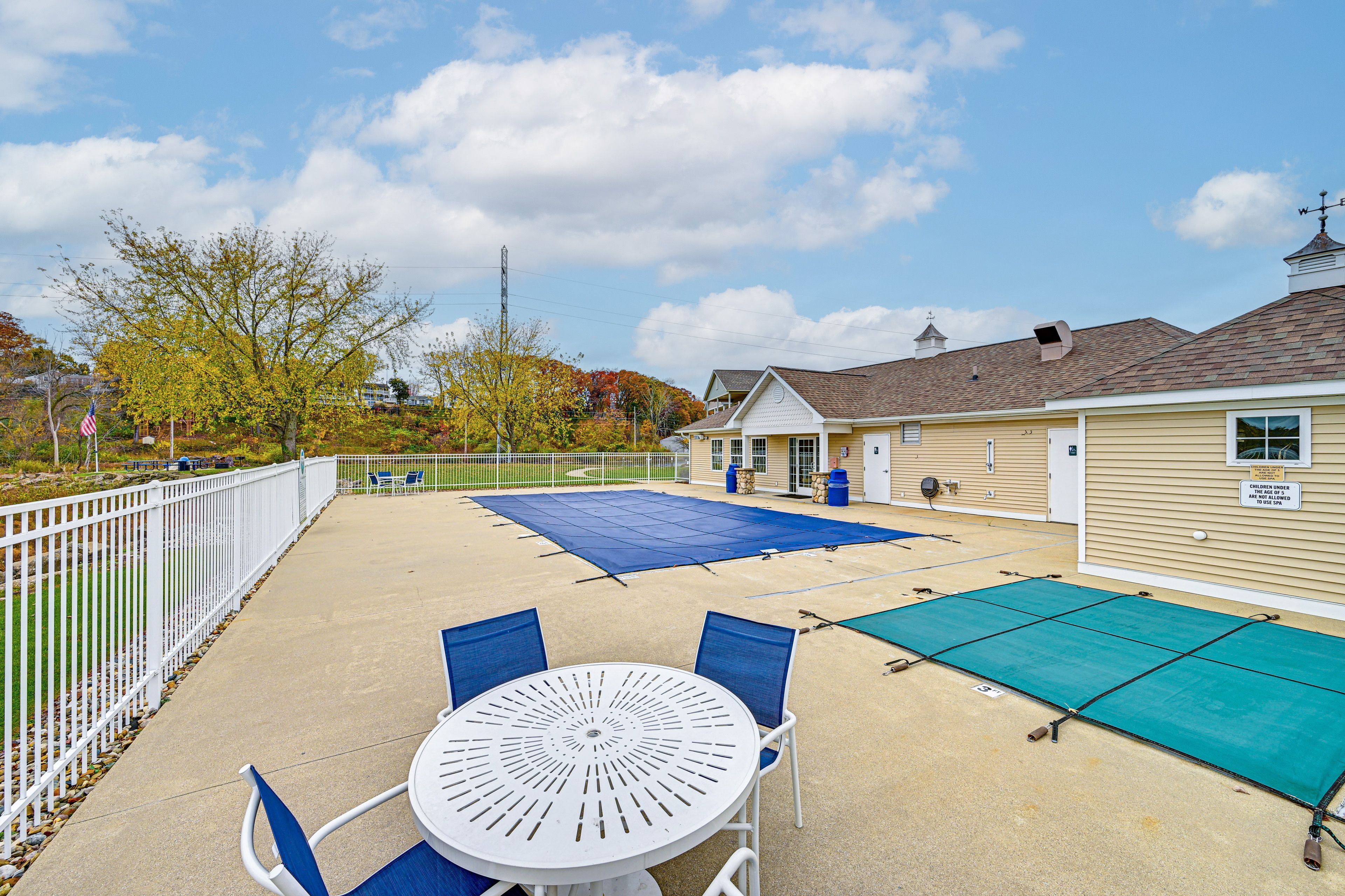 Island Pointe Marina | Community Amenities