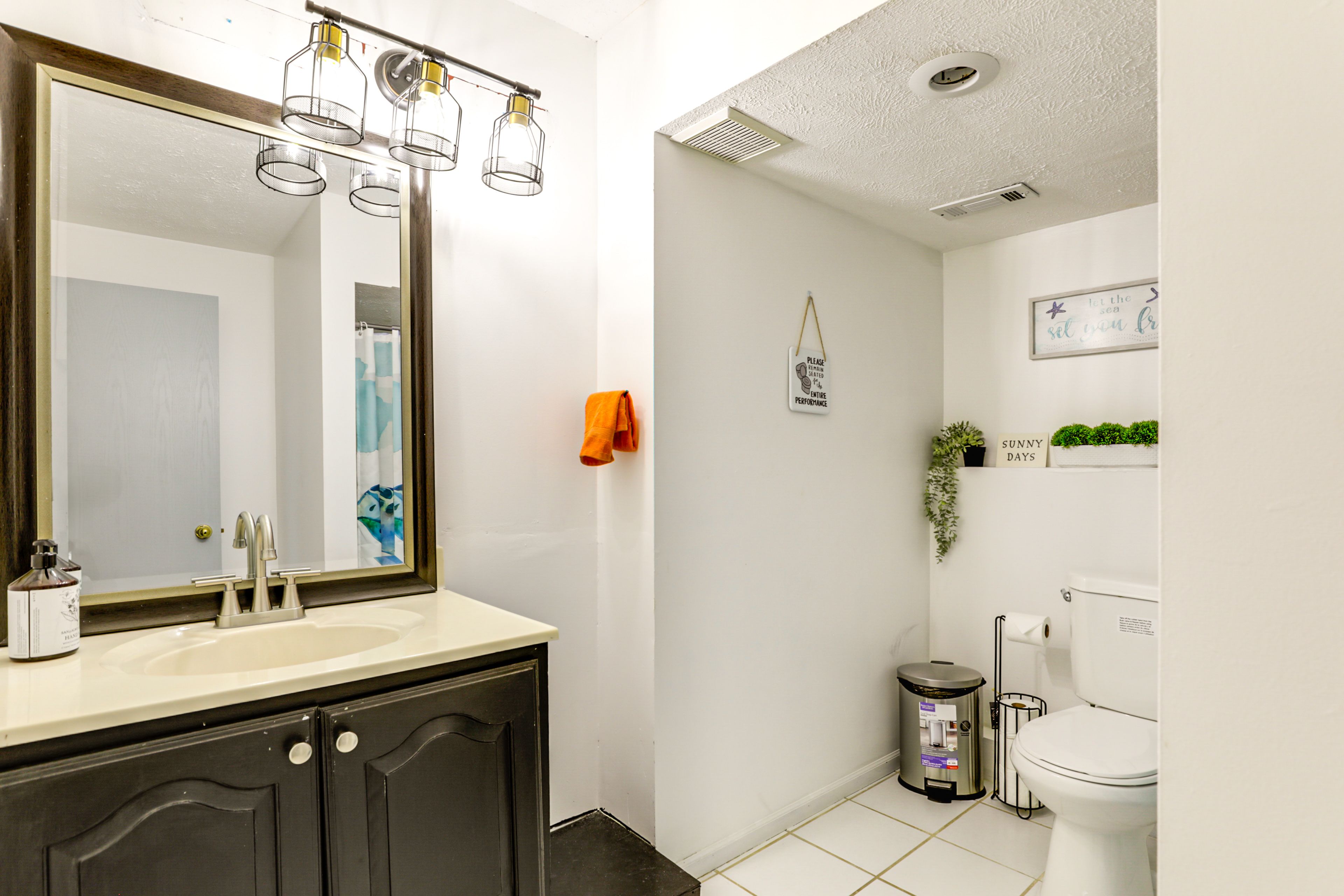 Full Bathroom | Basement Floor