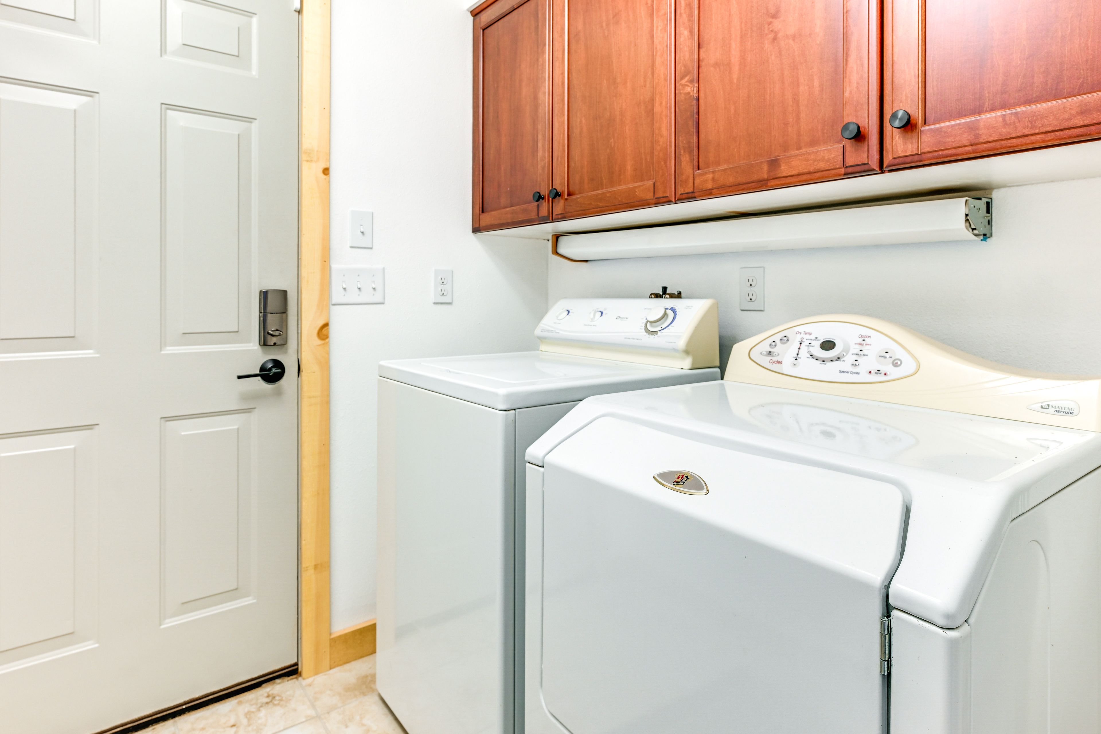 Laundry Room | Main Level | Washer & Dryer