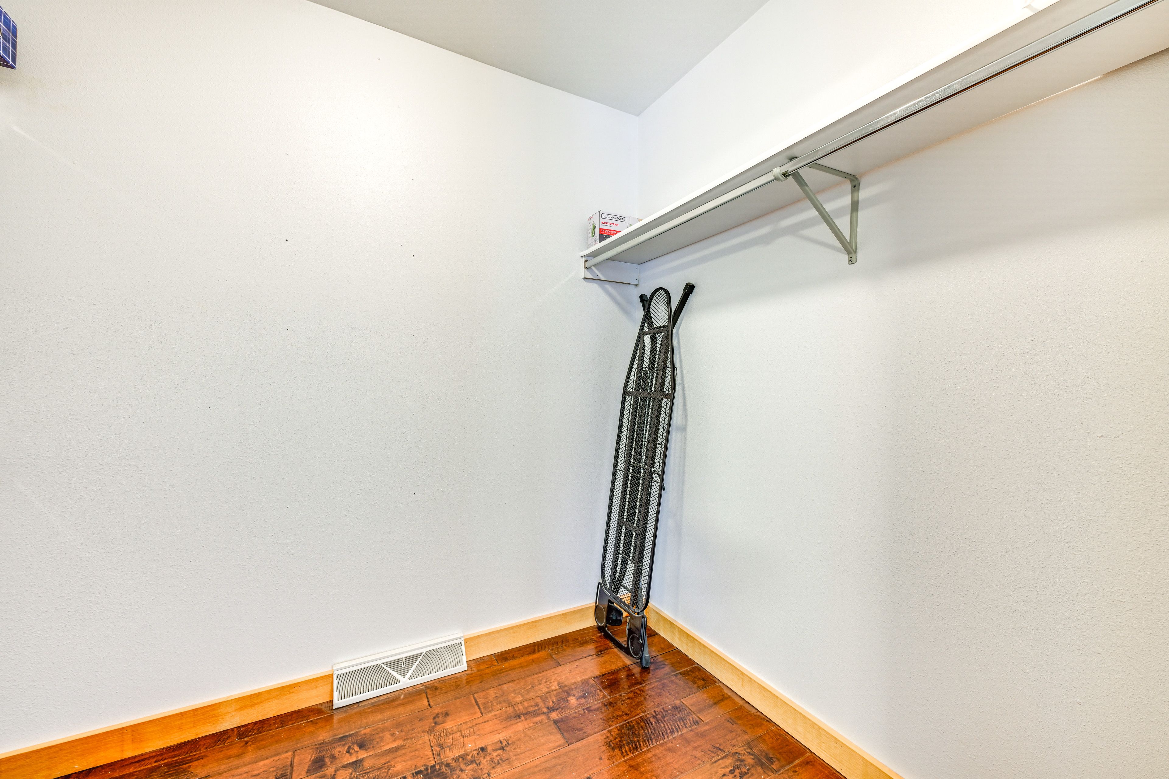 Walk-In Closet | Main Level