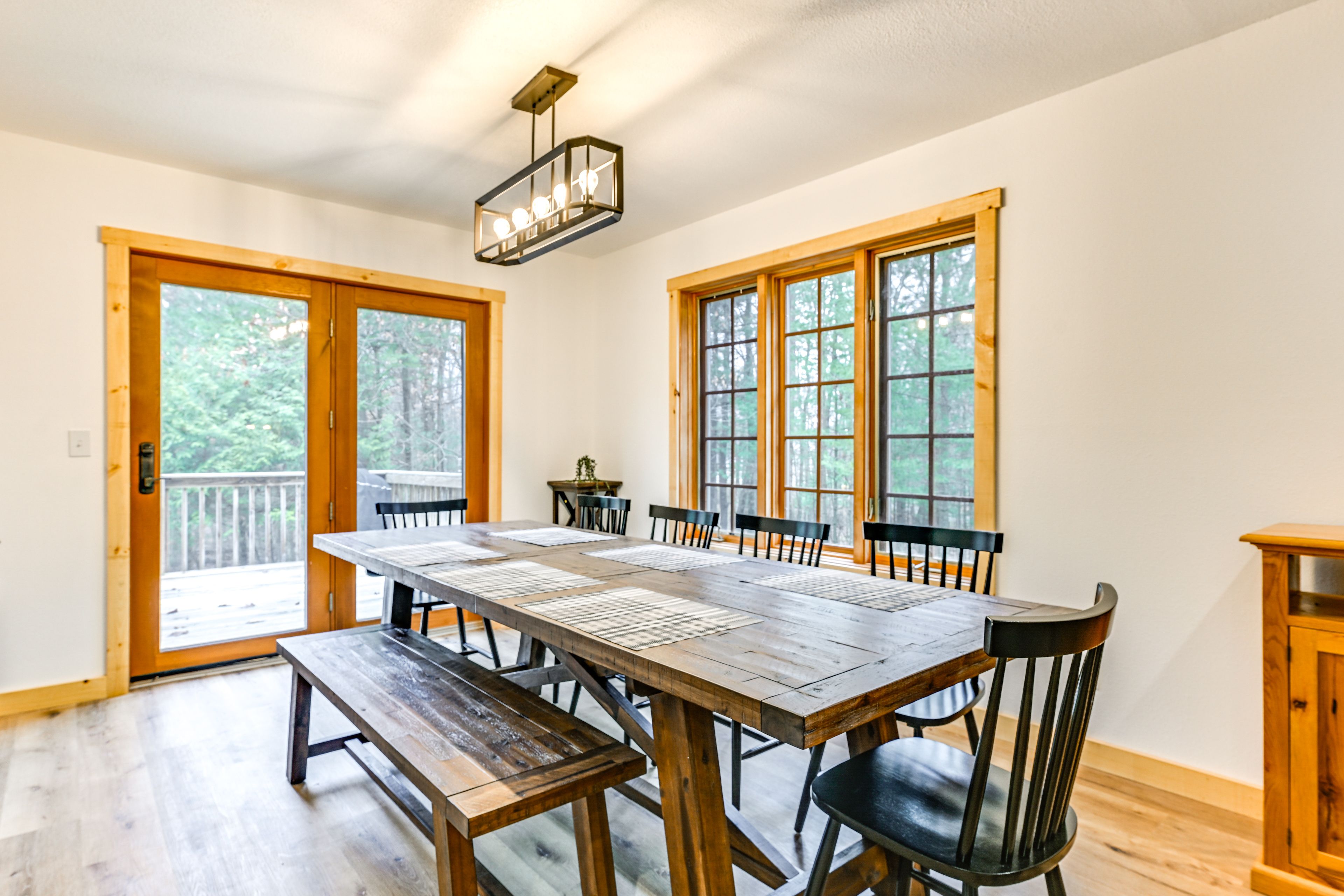 Dining Area | Main Level