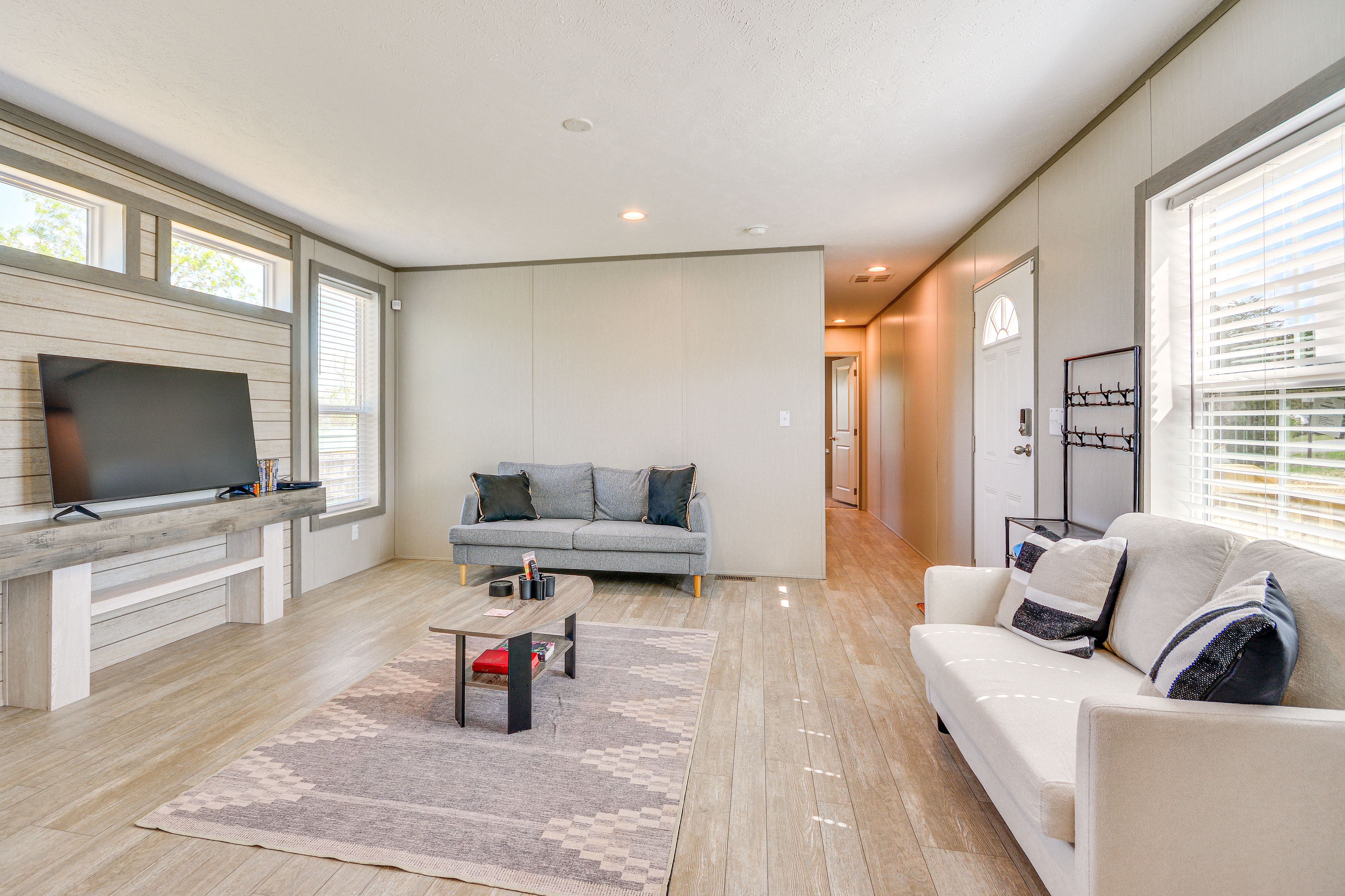Living Room | Free WiFi