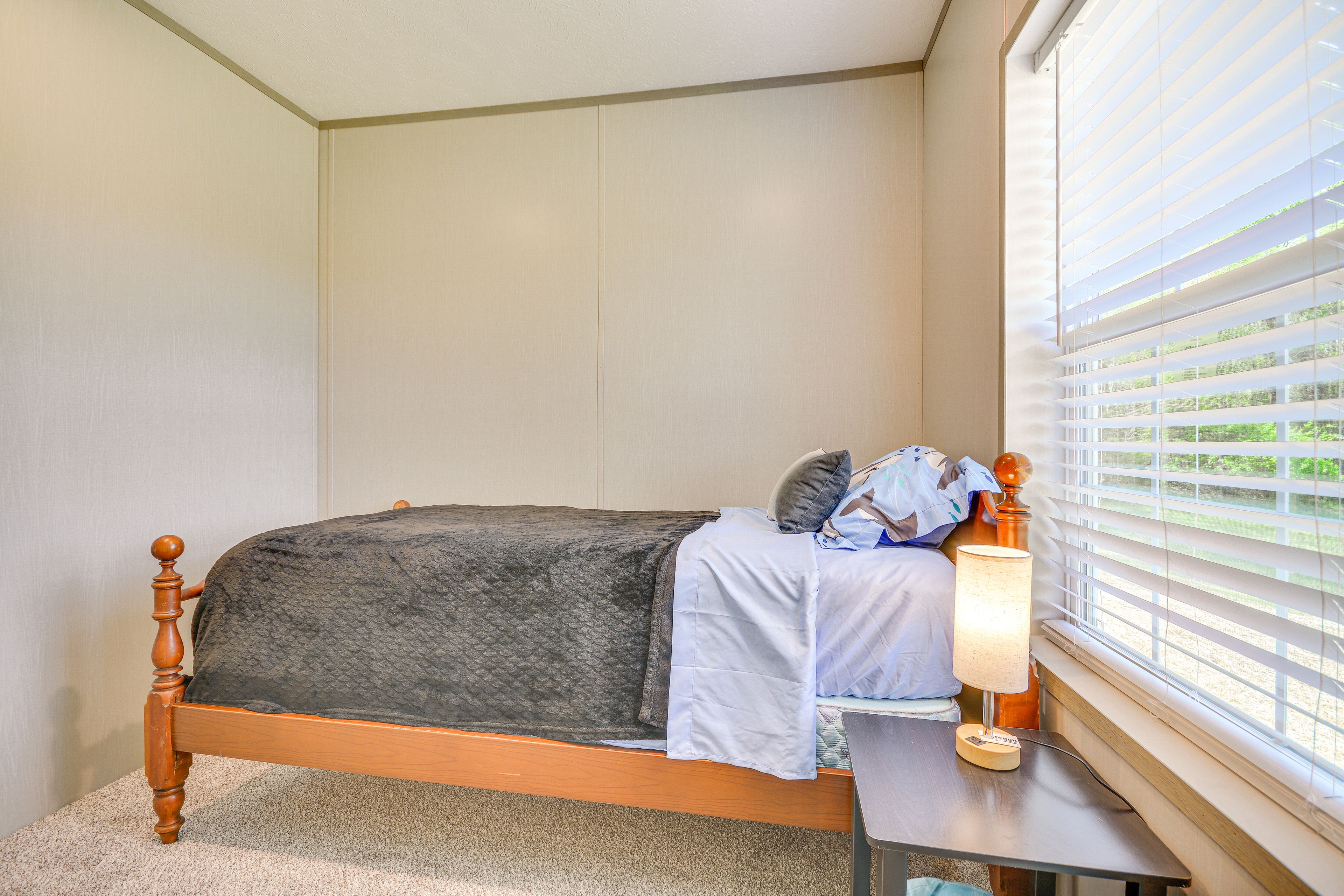Bedroom 2 | Twin Bed | Linens Provided