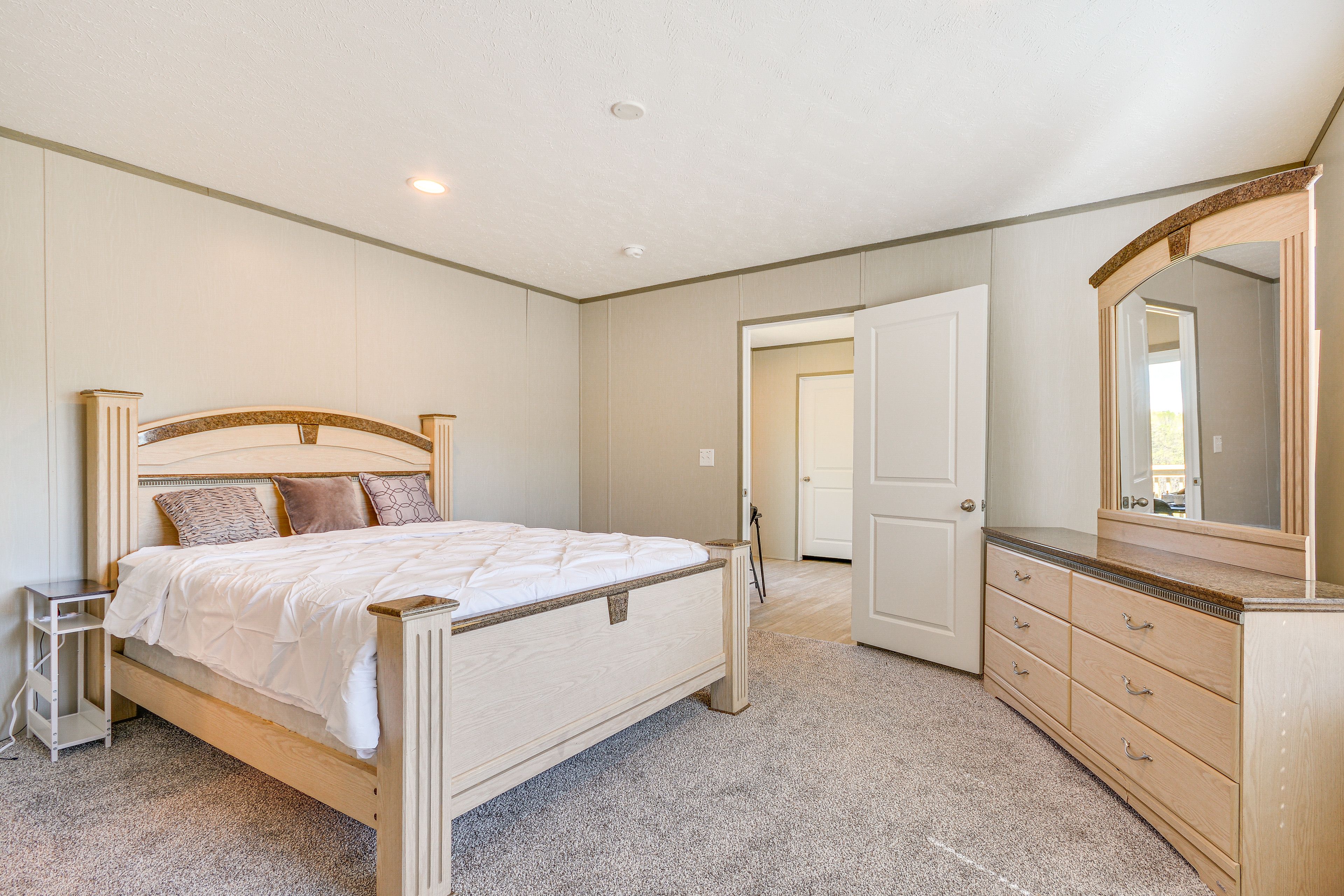 Bedroom 1 | Queen Bed | Linens Provided