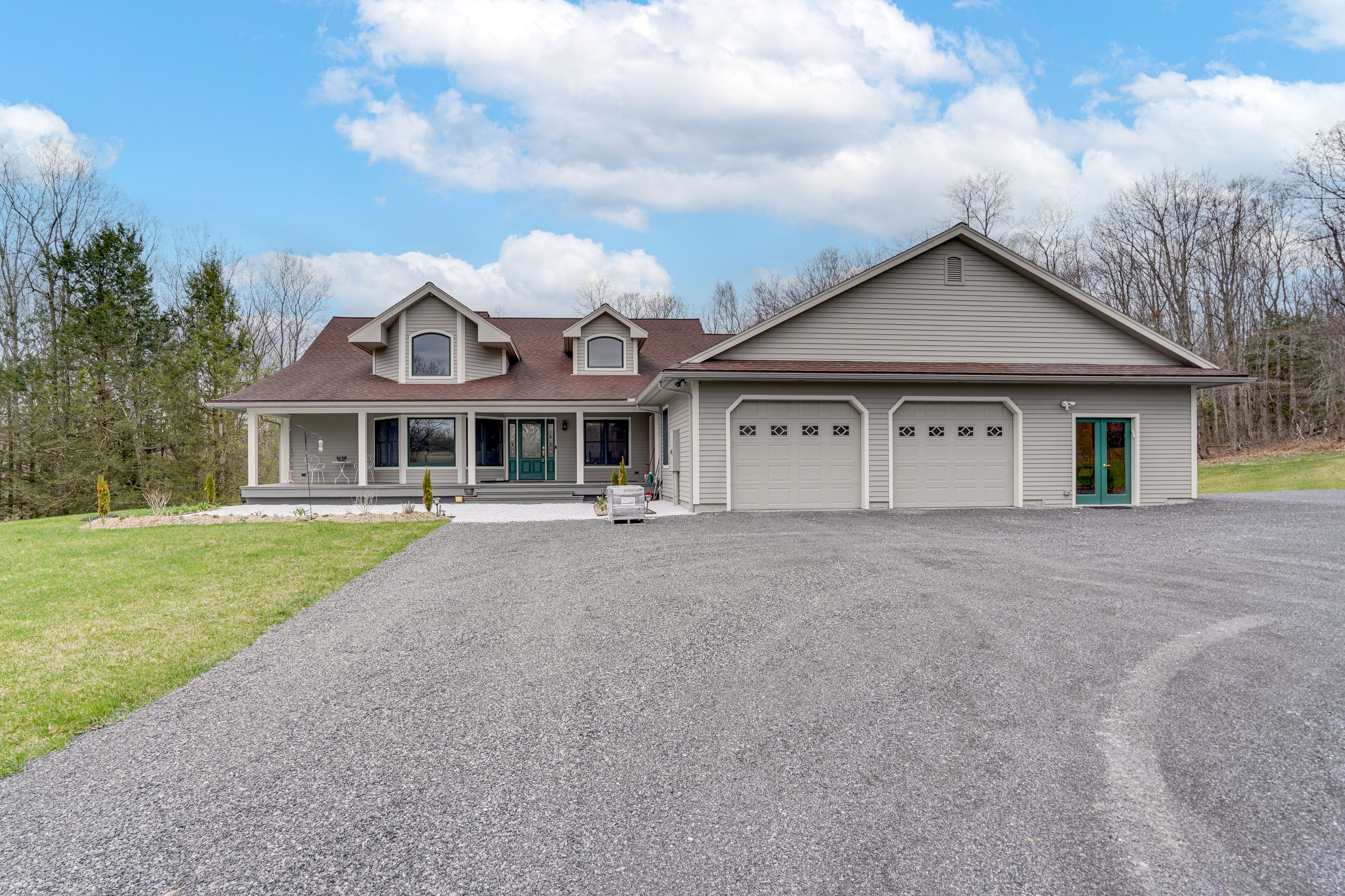 Exterior | Apartment Entrance Near Garage