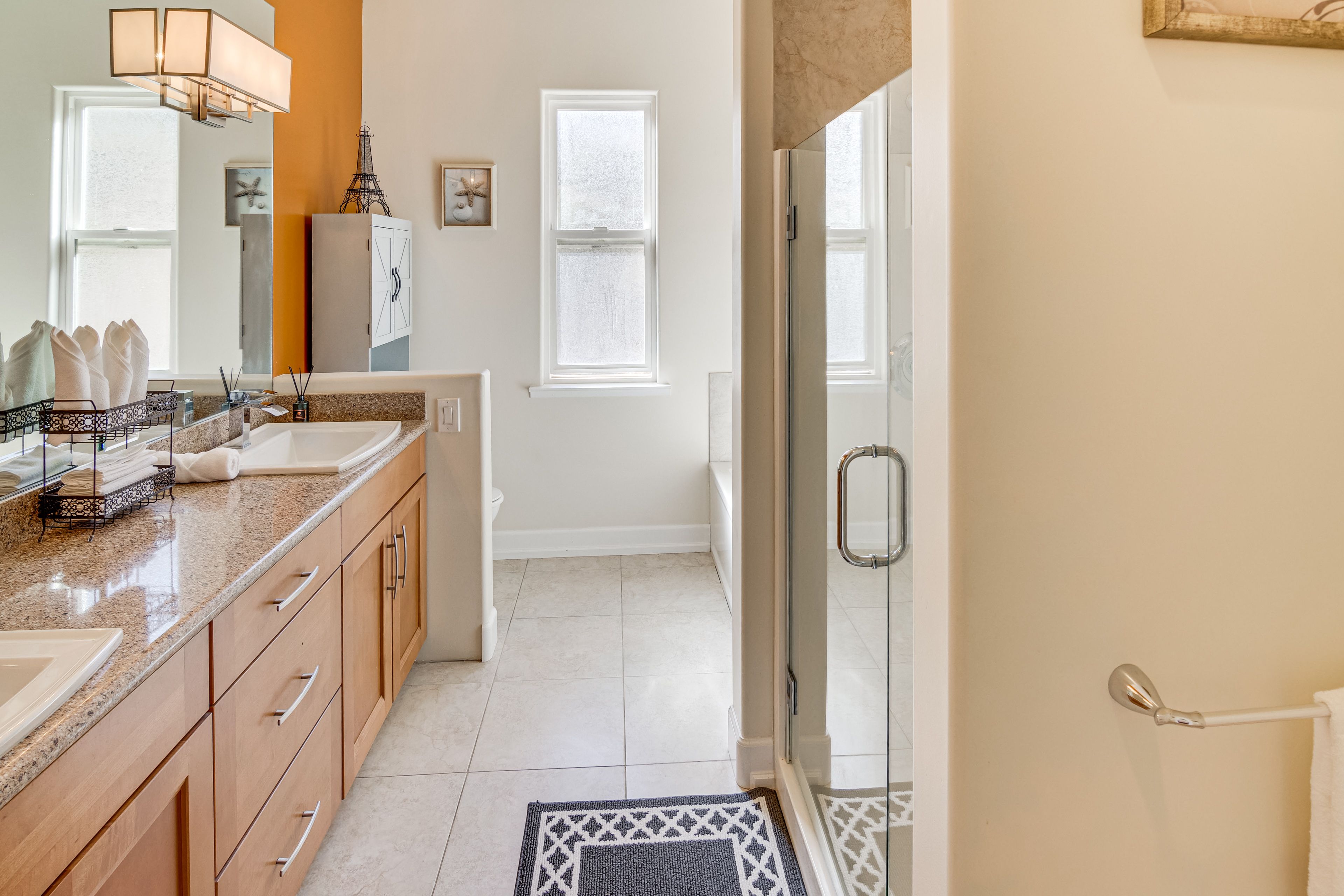 Full Bathroom