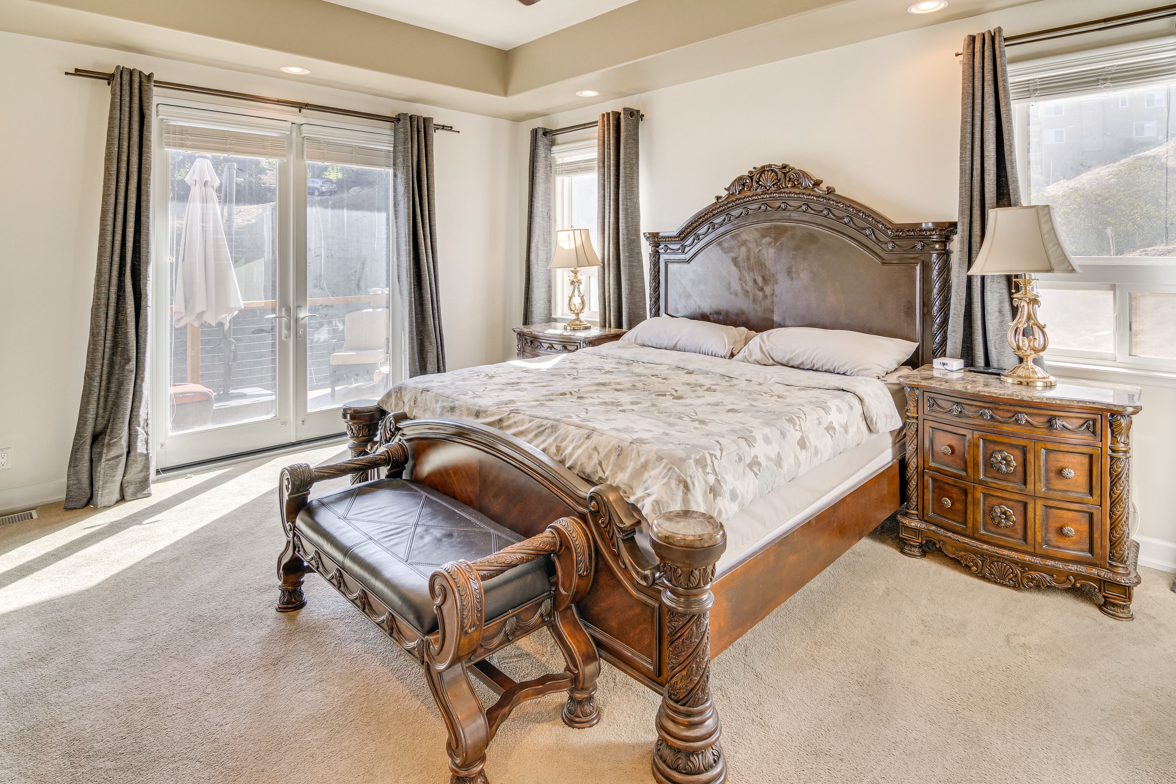 Bedroom 1 | King Bed | Smart TV | En-Suite Bathroom