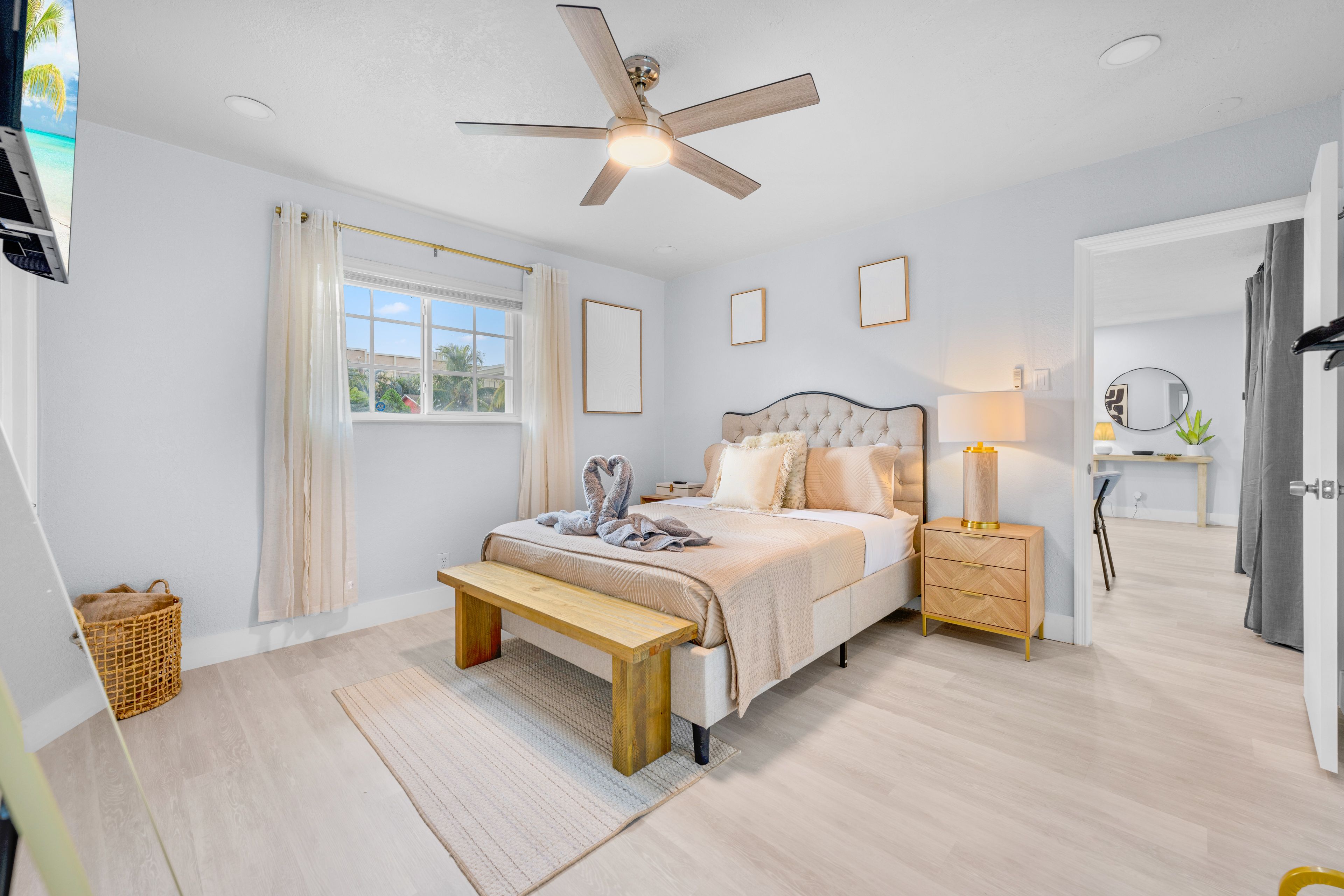 Bedroom 1 | Queen Bed | Linens Provided | Smart TV w/ Cable