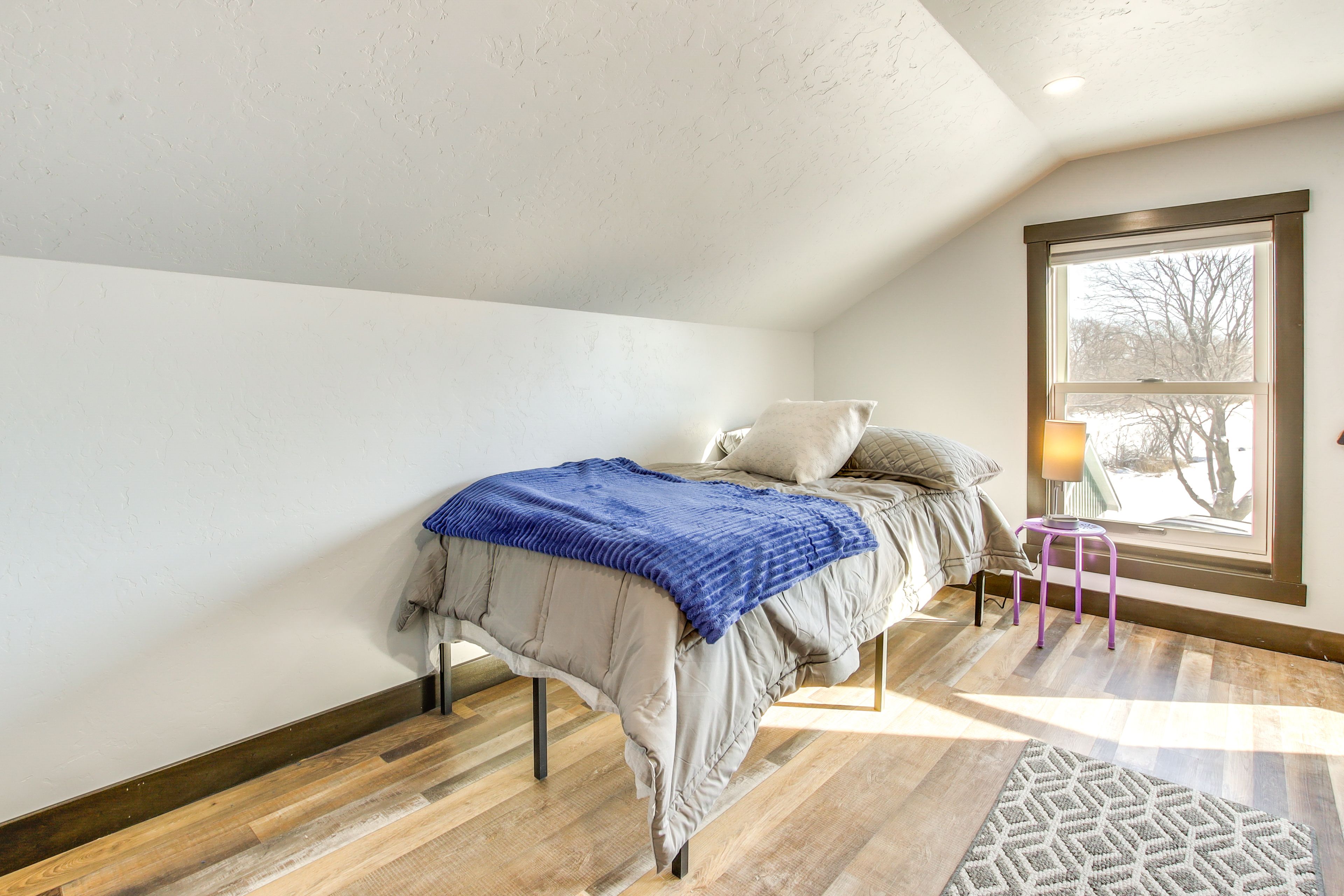 Bedroom 3 | Full Bed | Twin Bed | 2nd Floor