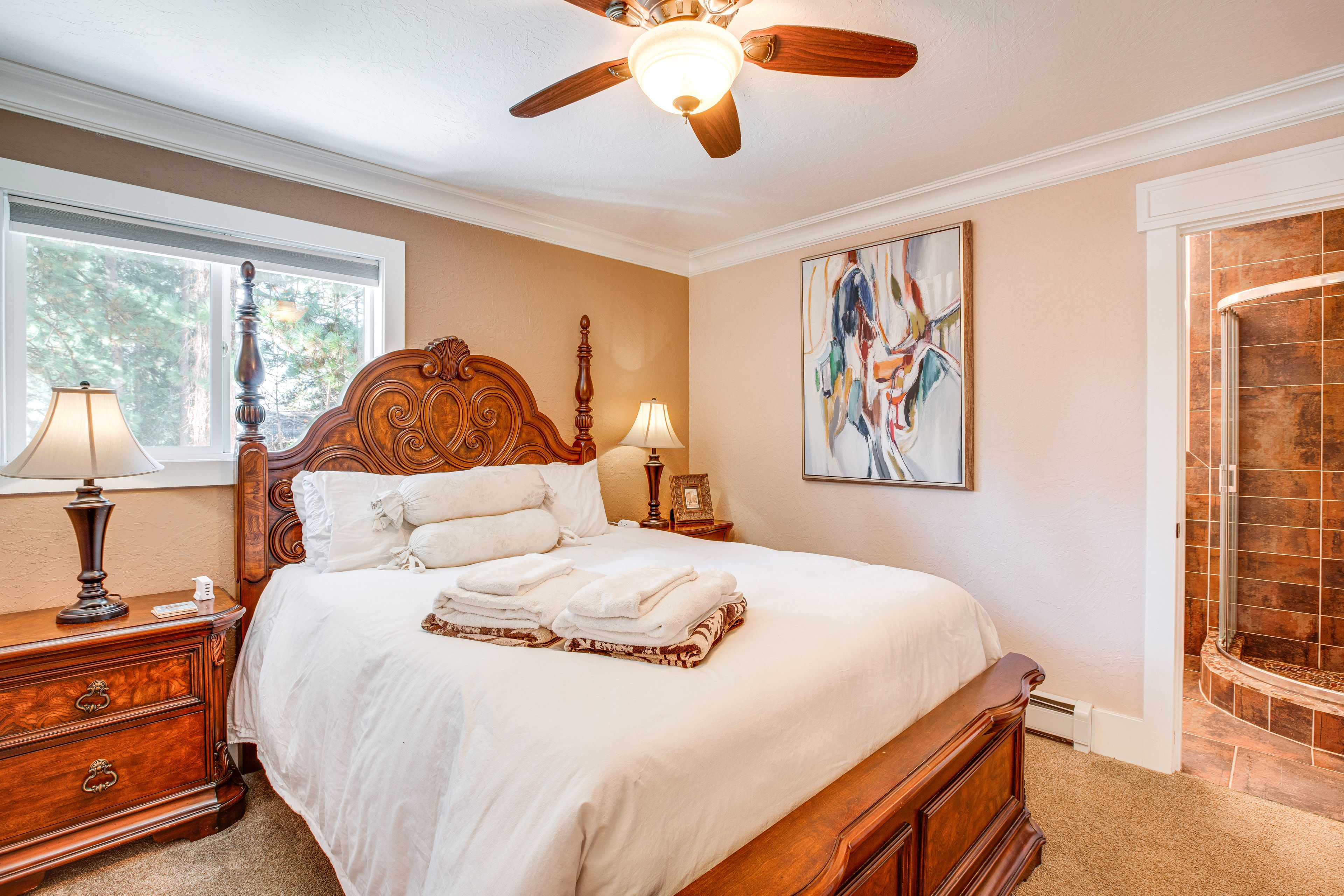 Bedroom Suite 2 | King Bed | 2nd Floor