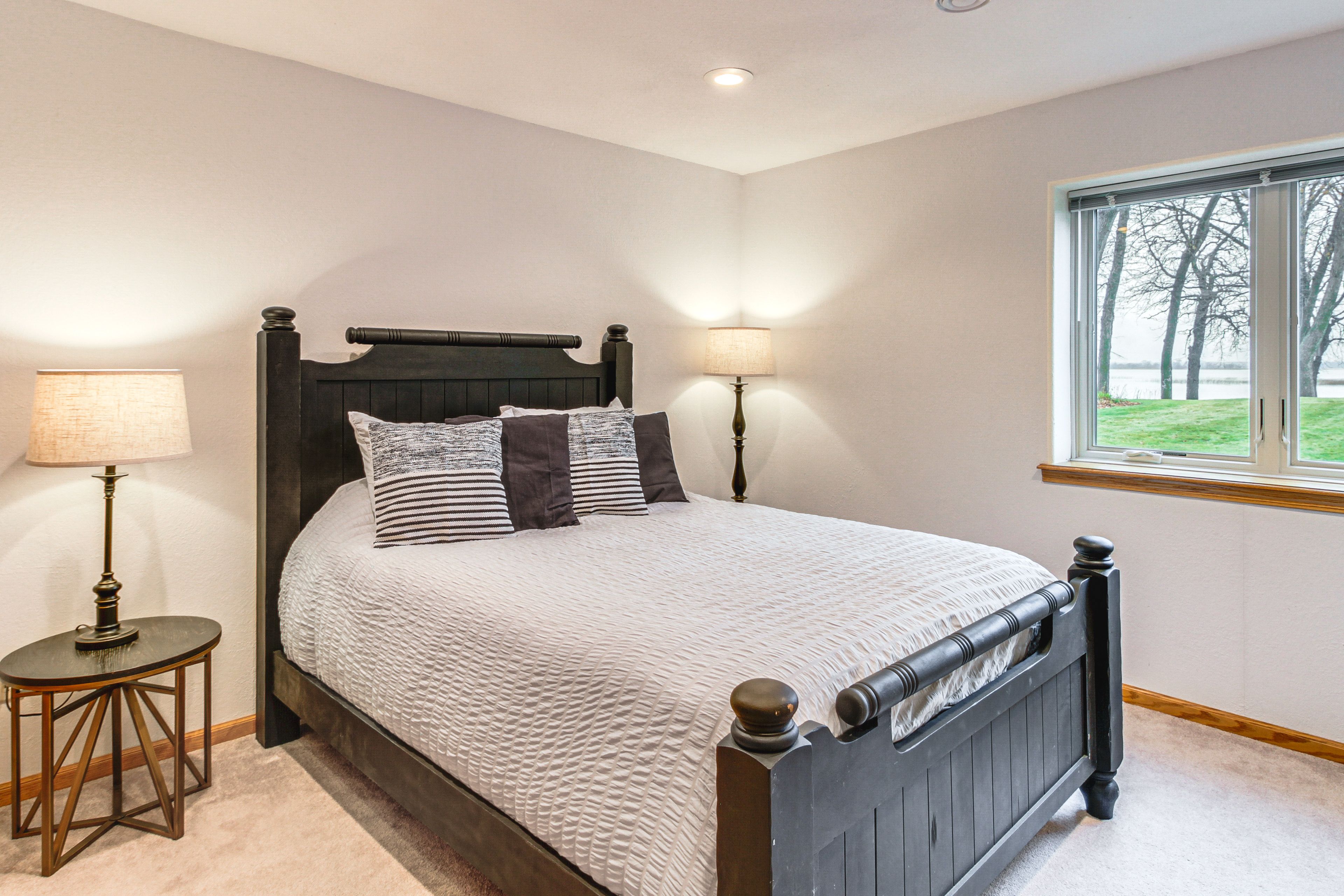 Bedroom 4 | Queen Bed | Smart TV | Lower Level