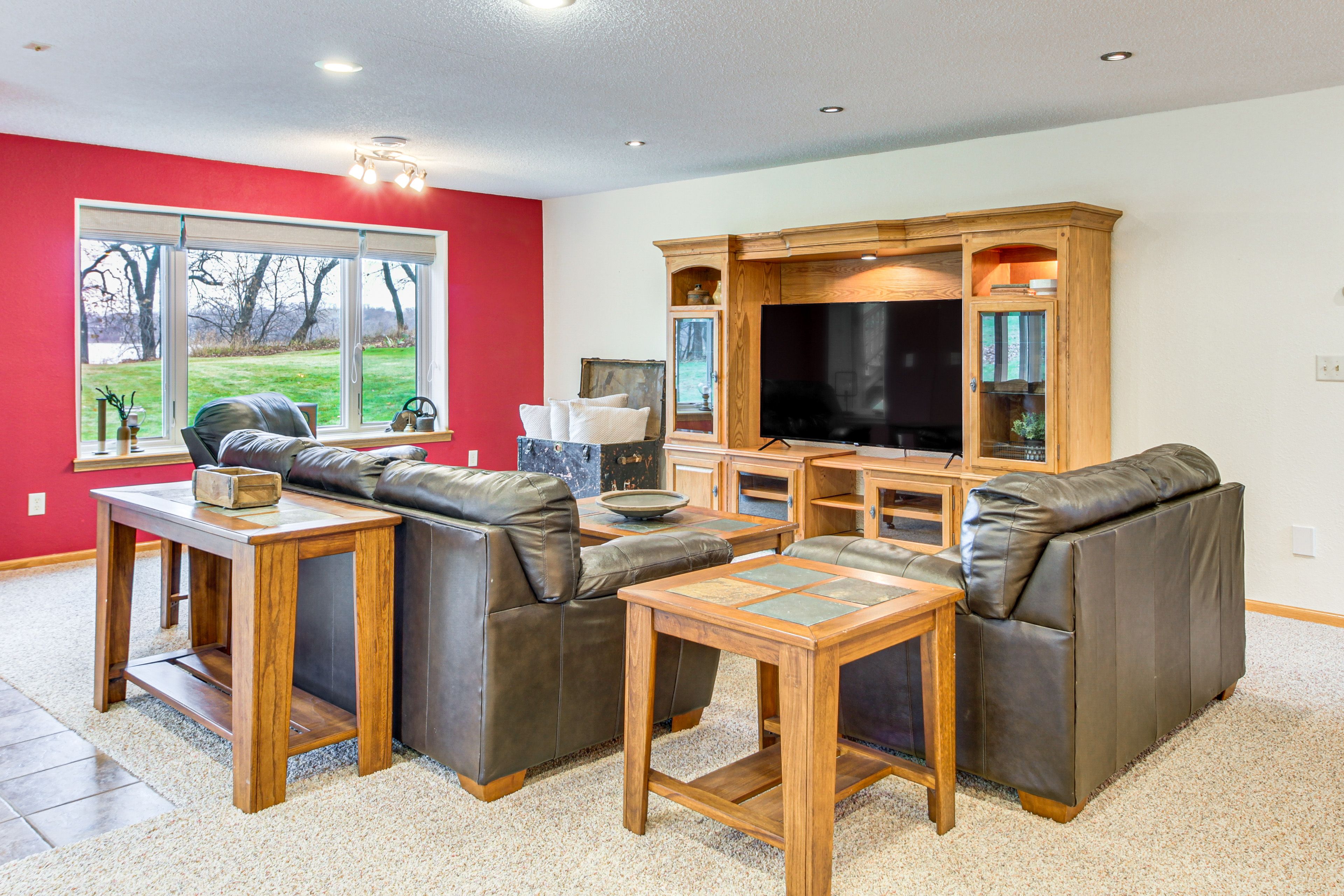 Bonus Room | 2 Sleeper Sofas | Smart TV | Lower Level