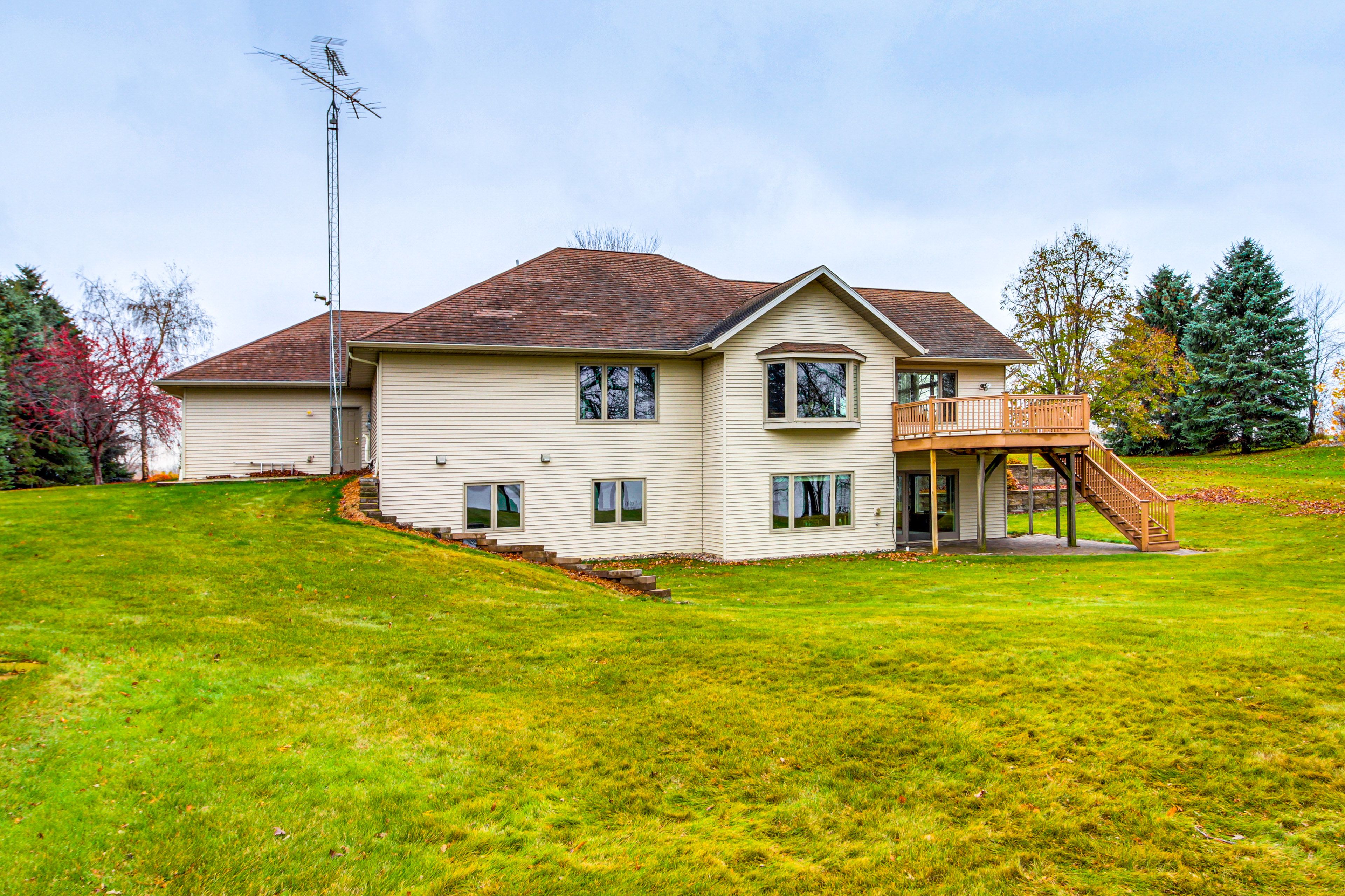 House Exterior | Elevated Deck