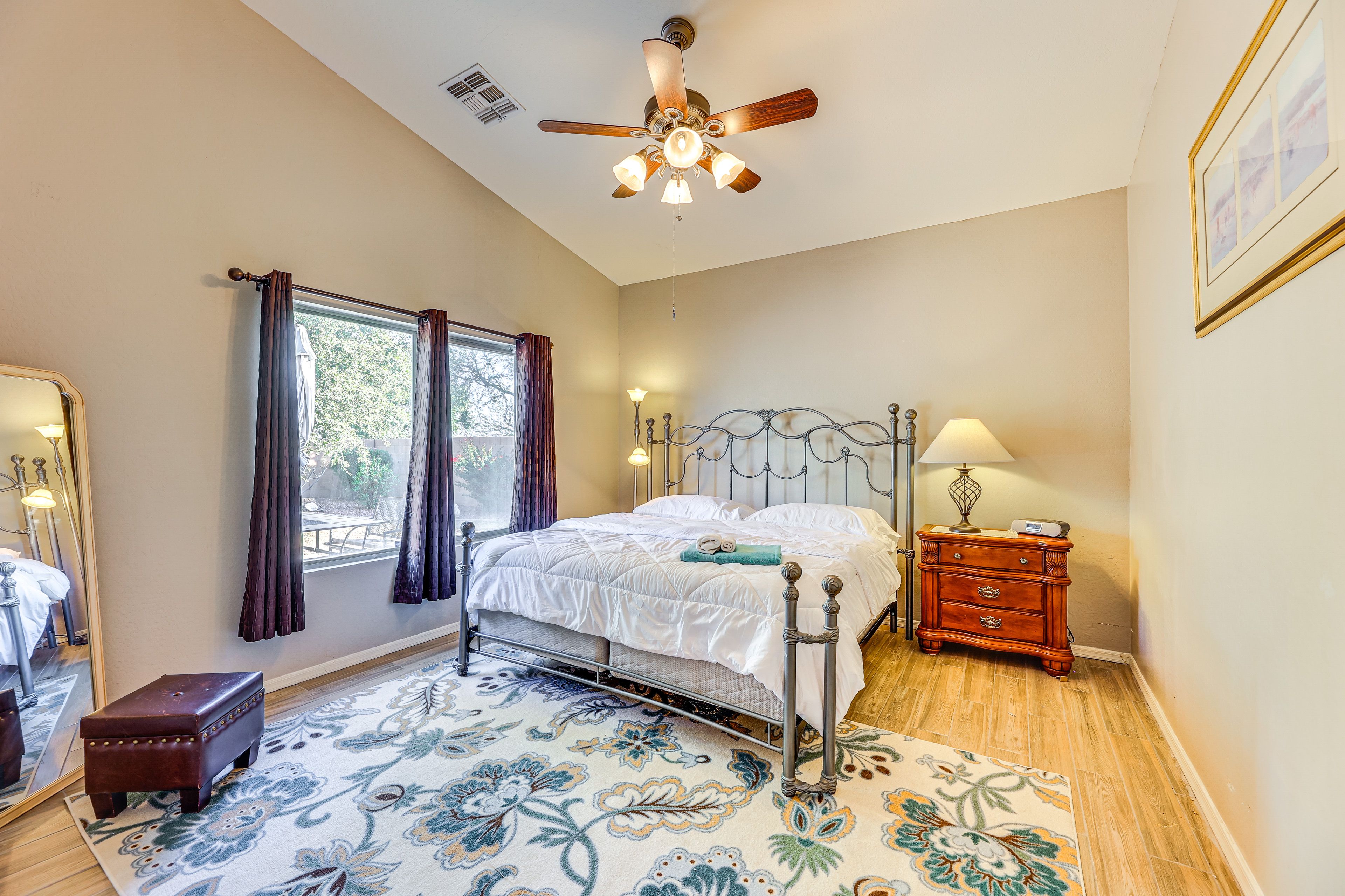 Bedroom 1 | King Bed | En-Suite Bathroom
