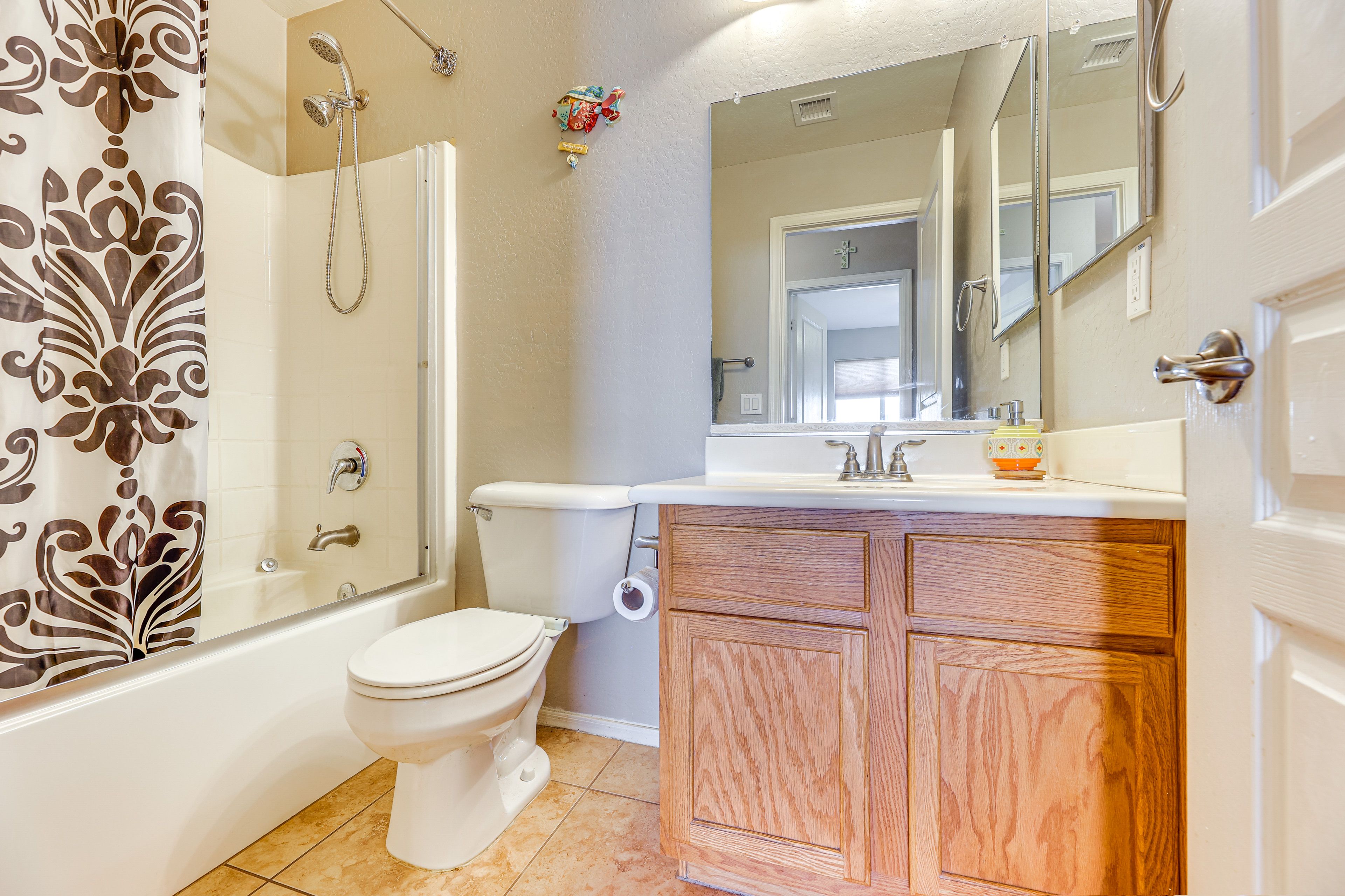 Full Bathroom