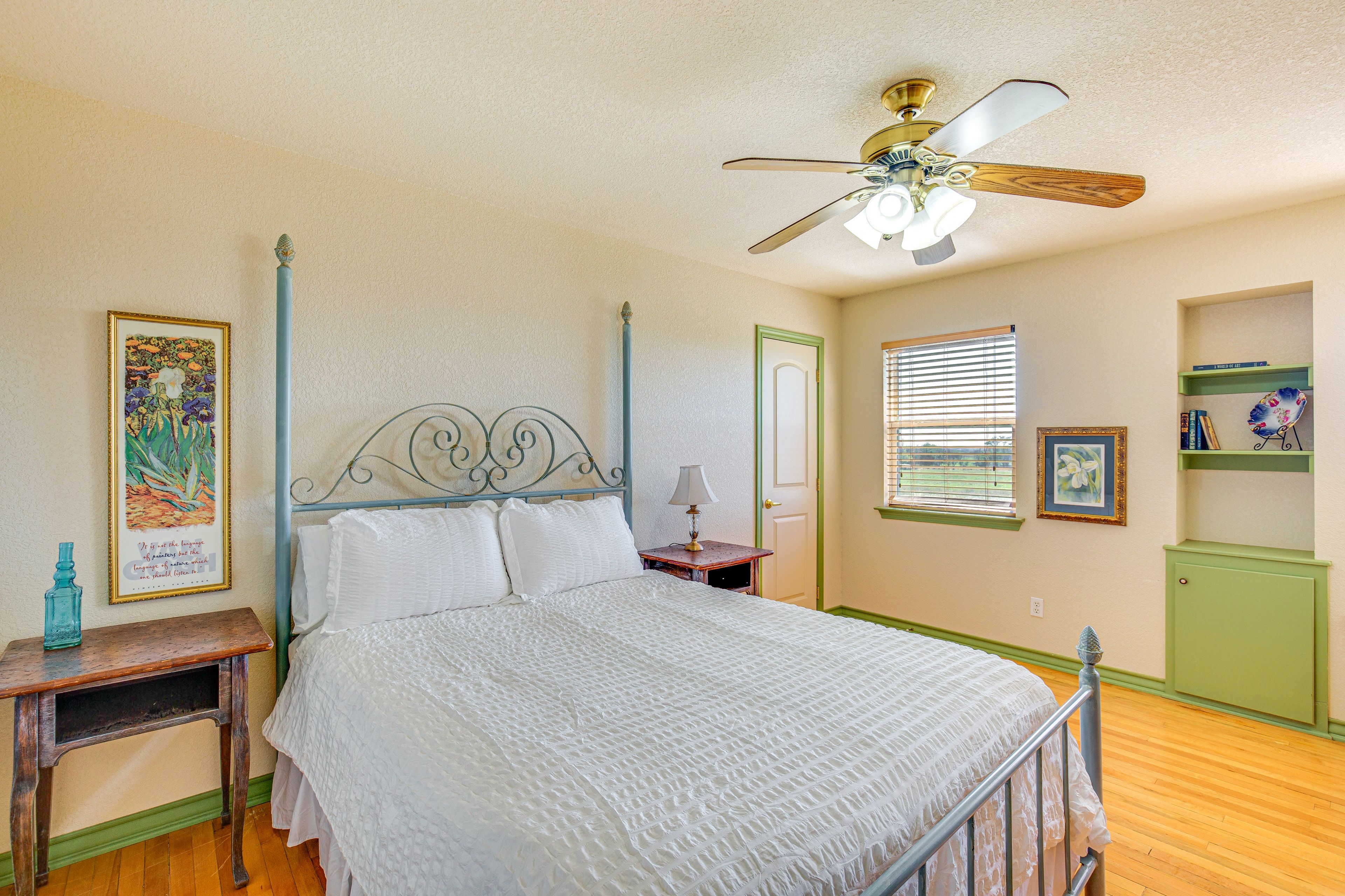 Bedroom 4 | 2nd Floor | Queen Bed