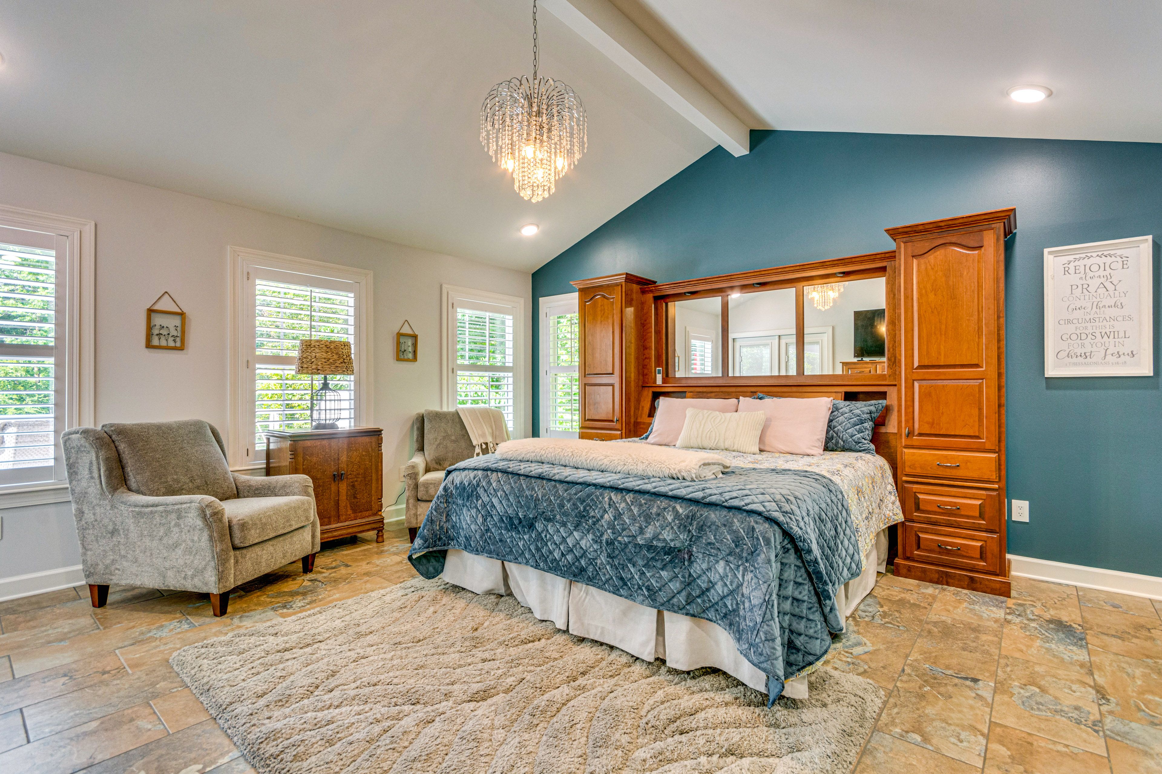 Bedroom 1 | King Bed (Luxe, Adjustable Mattress) | Linens Provided | Smart TV
