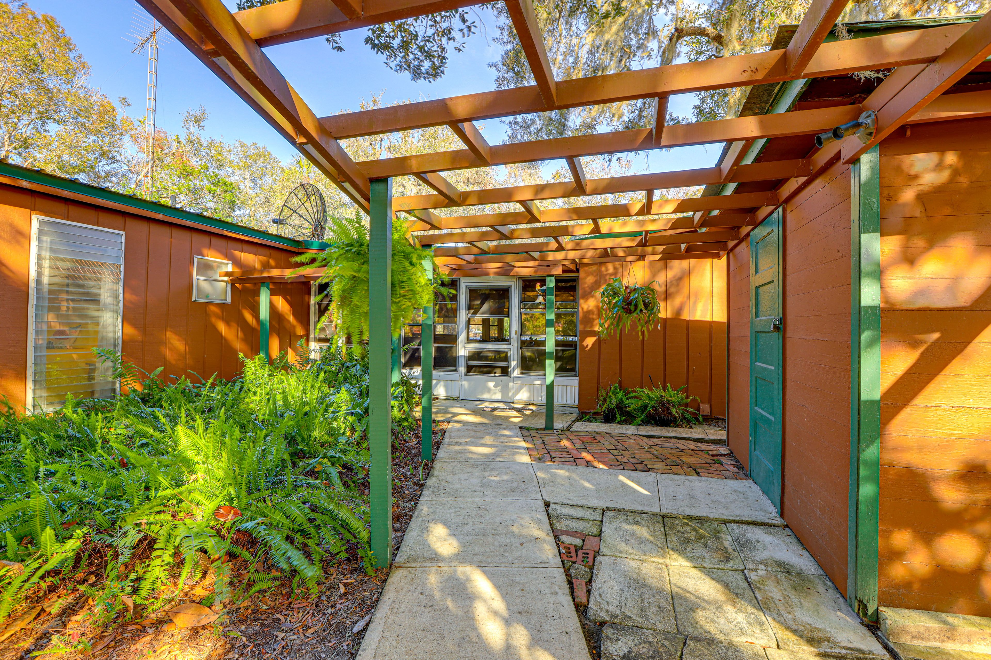Guest Entrance