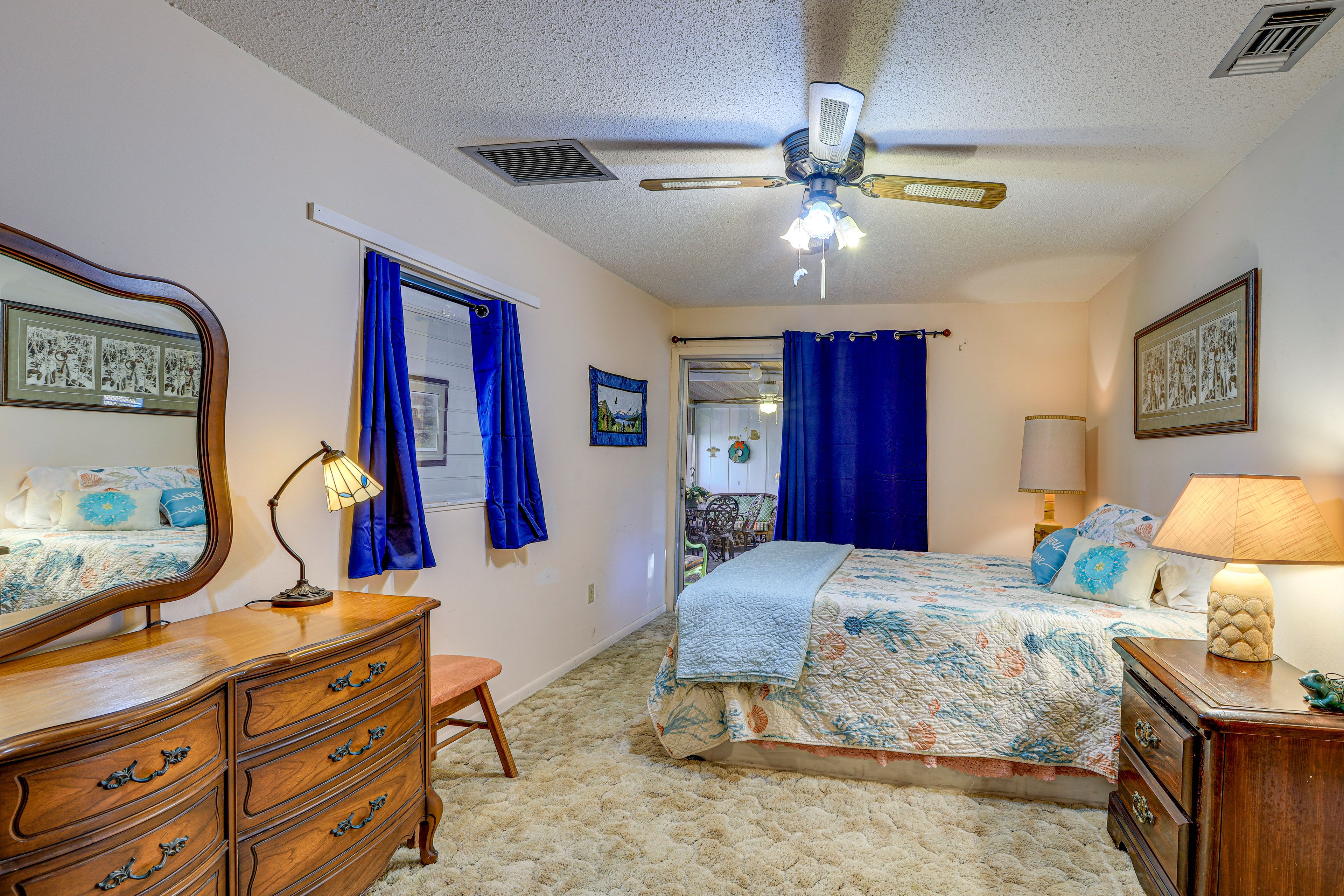 Bedroom 1 | Queen Bed | Linens Provided