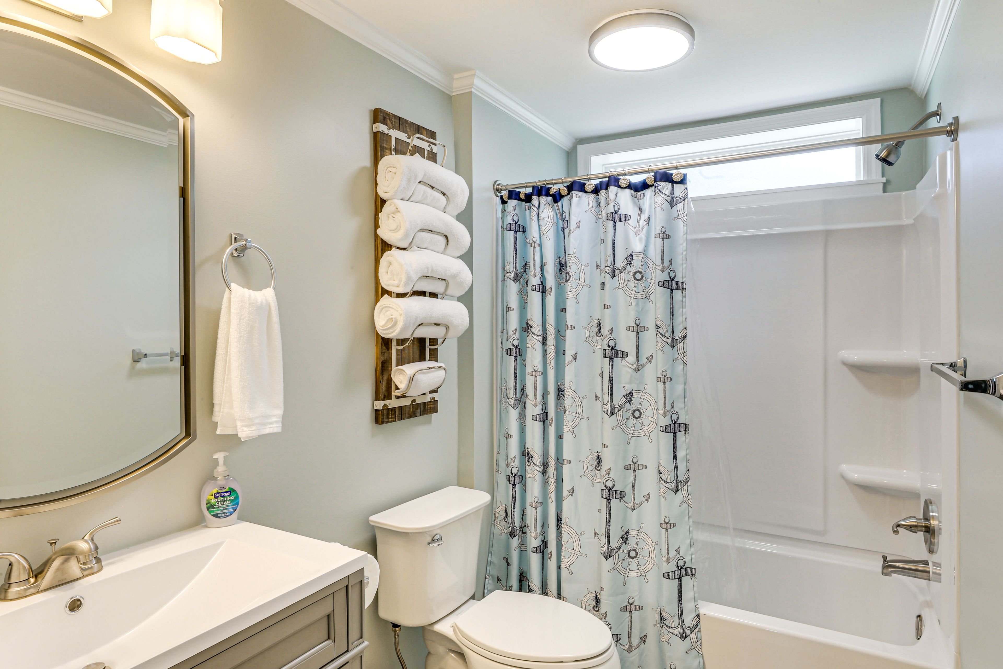 Full Bathroom