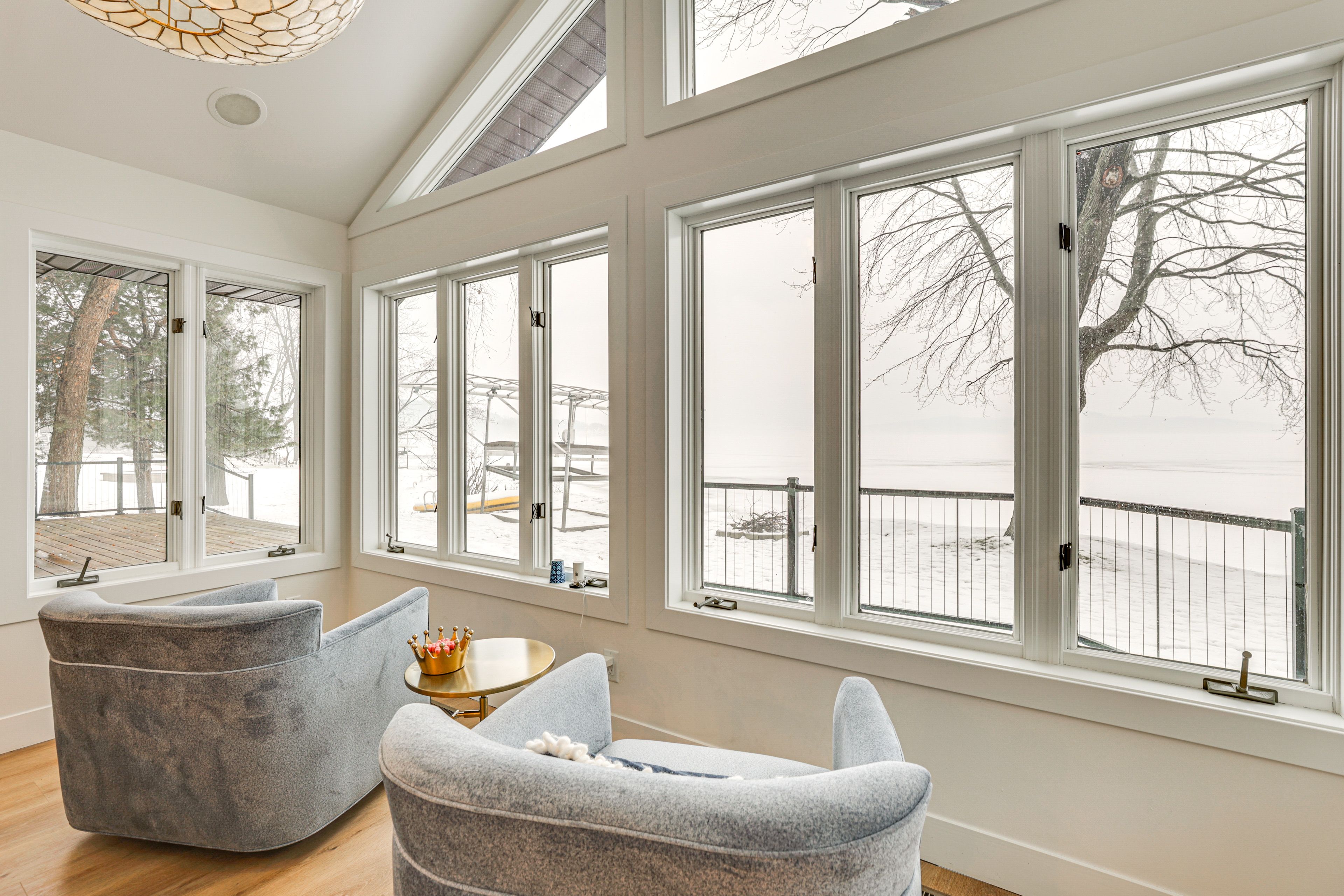 Seating Area | Lakefront View | 1st Floor