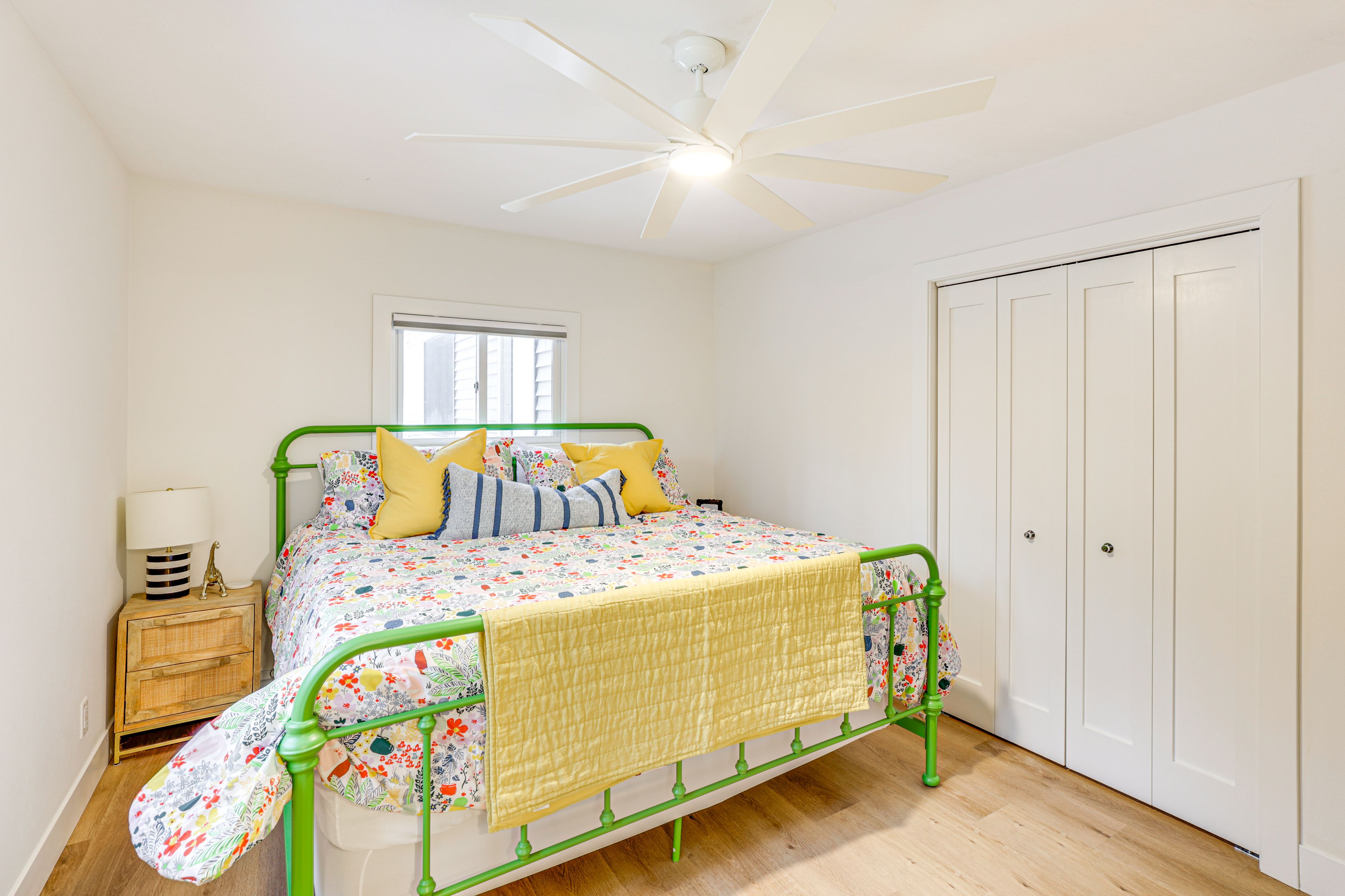 Bedroom 2 | King Bed | 1st Floor