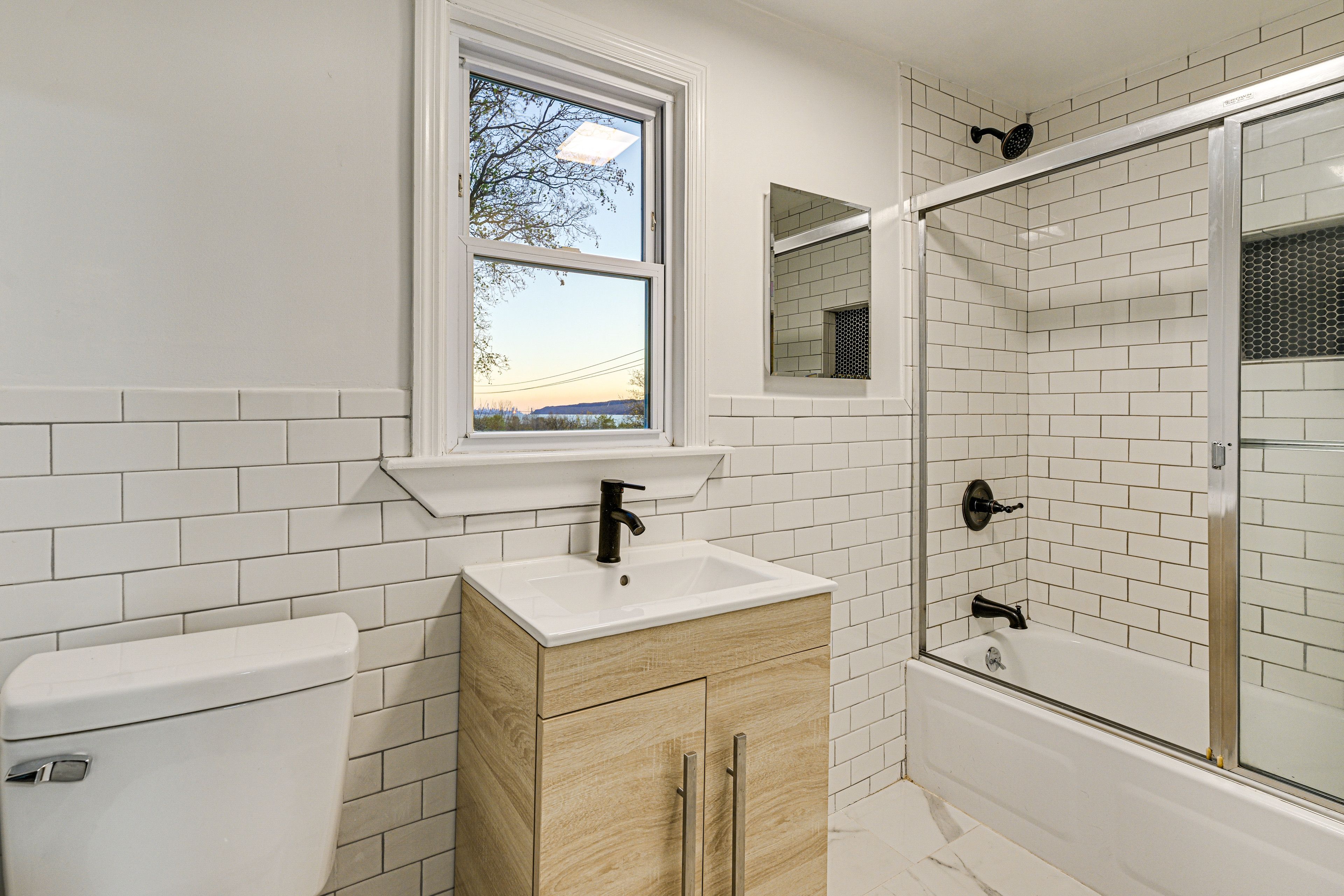 Full Bathroom
