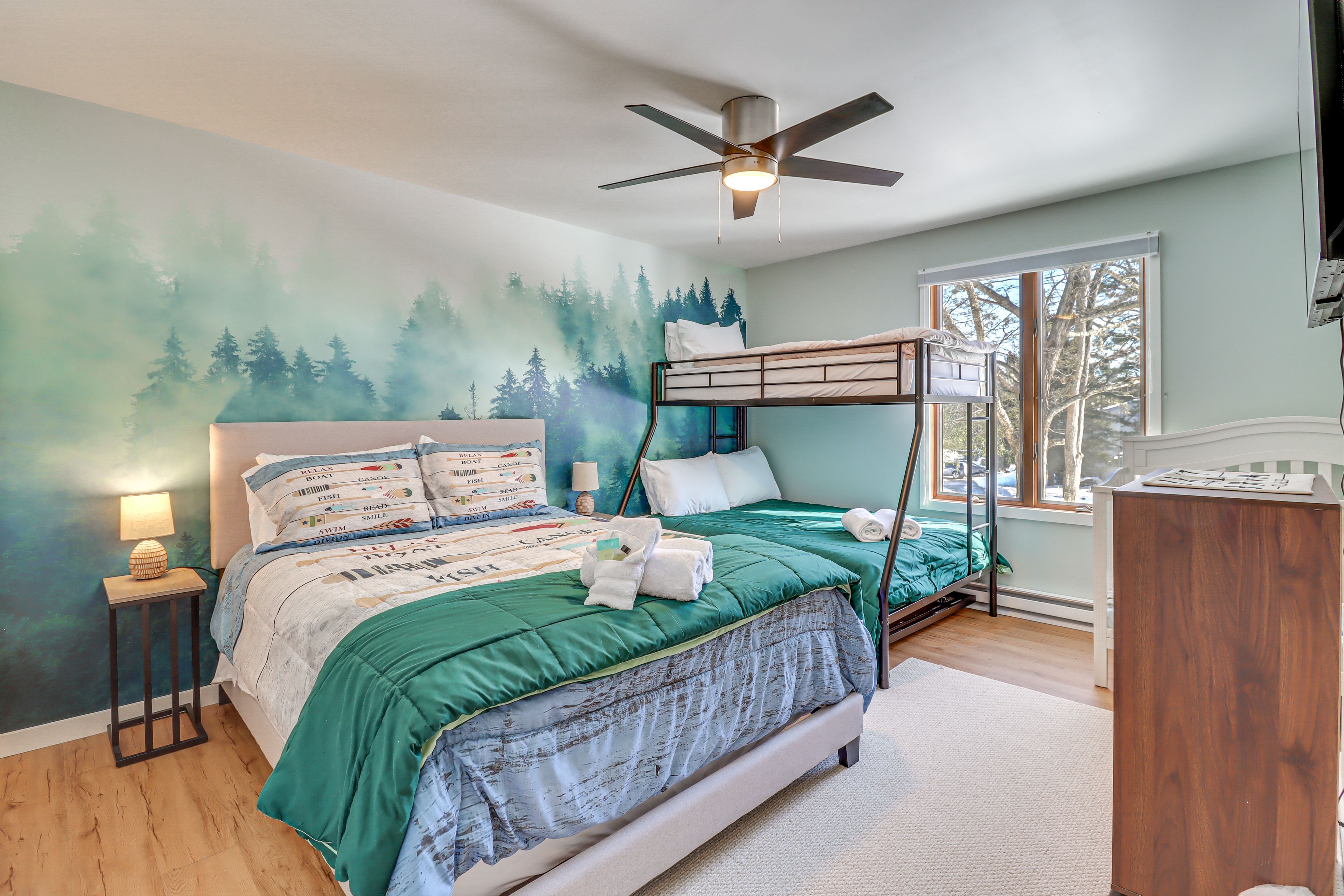 Bedroom 1 | Main Level | Queen Bed | Twin/Full Bunk Bed | Crib