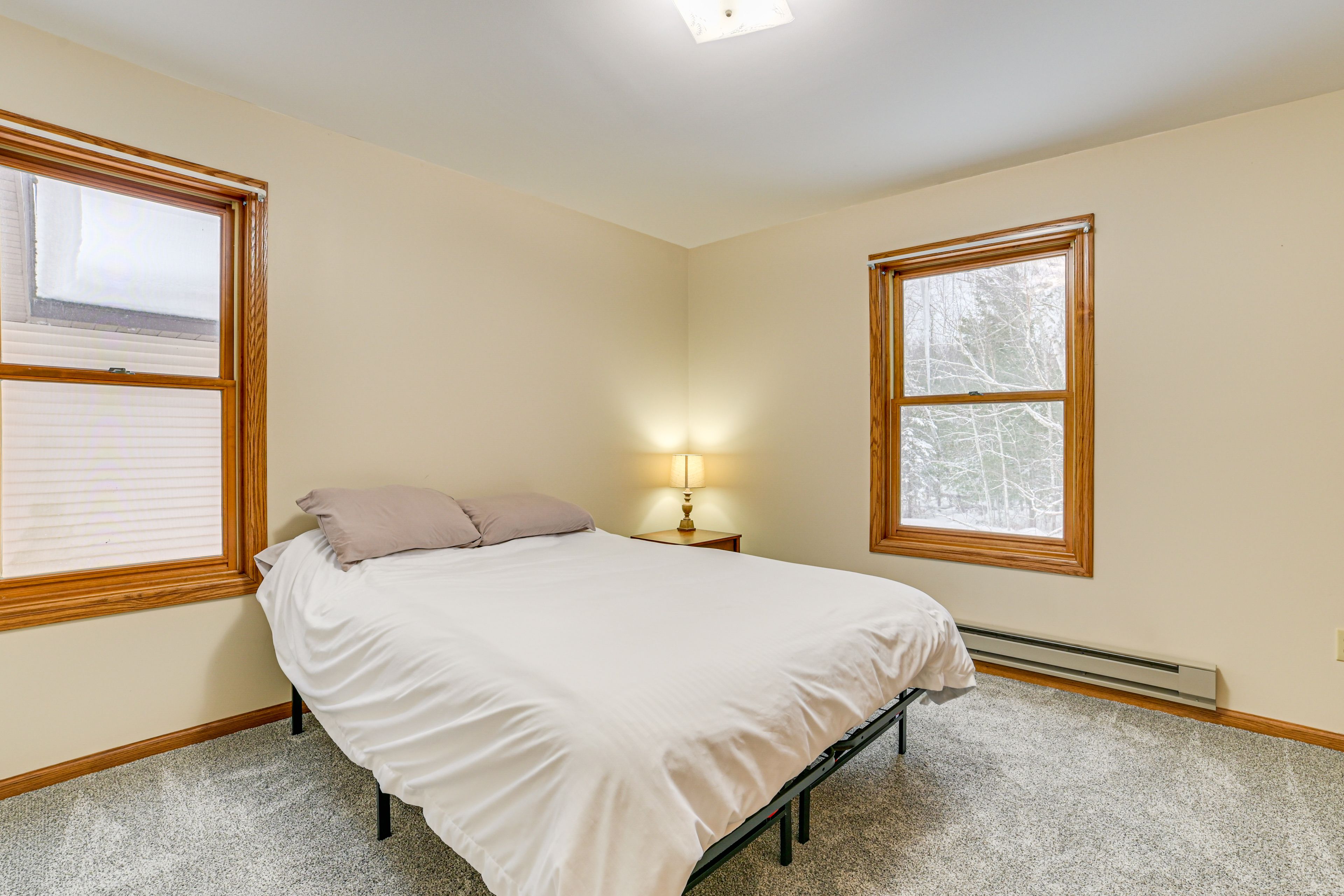 Bedroom 1 | Main Level | Queen Bed | Linens Provided