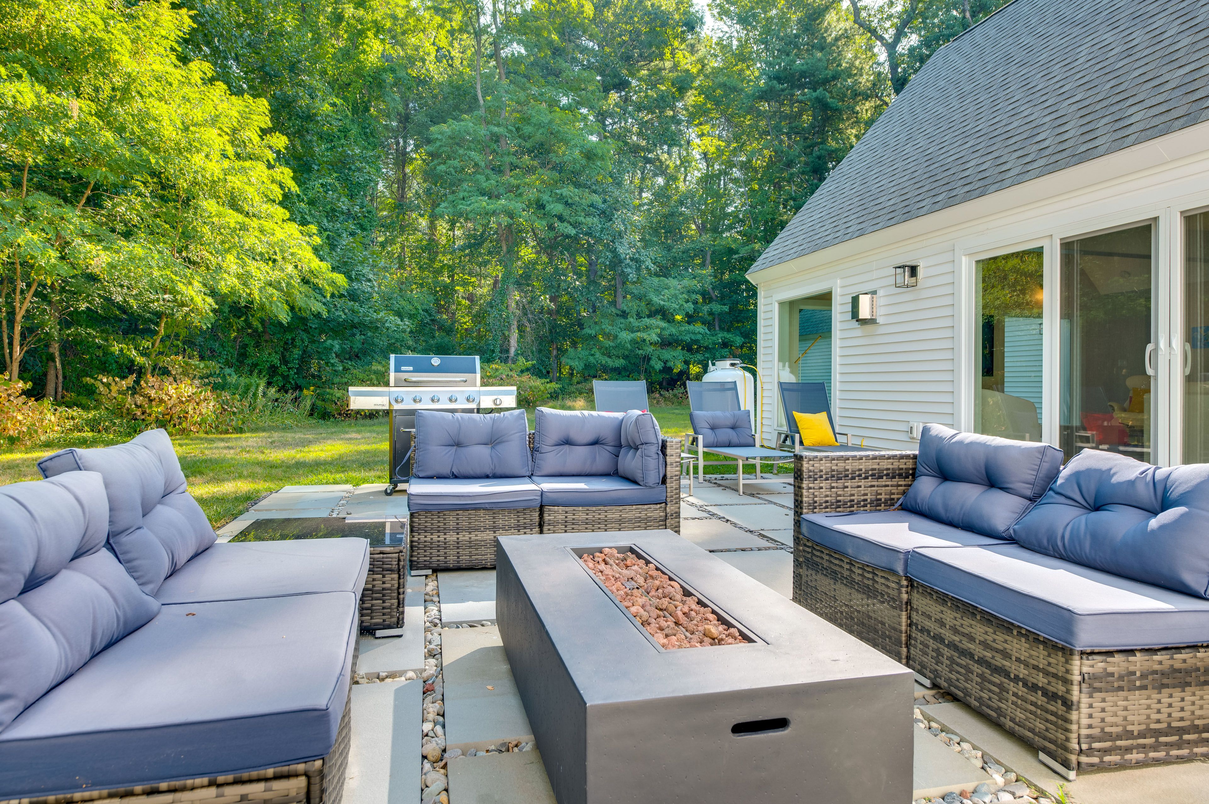 Furnished Patio | Propane Fire Pit & Grill