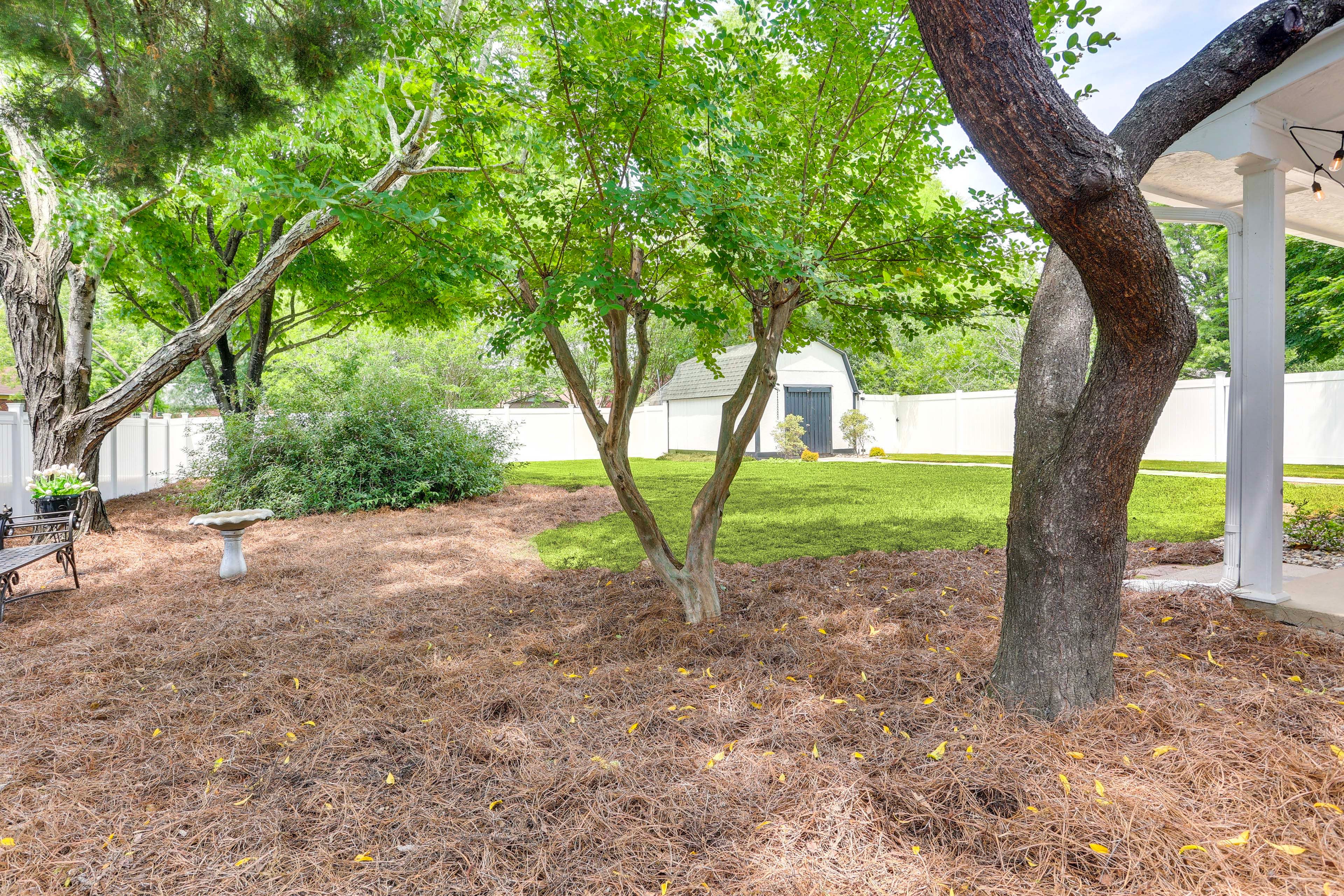 Large Backyard | Fully Fenced