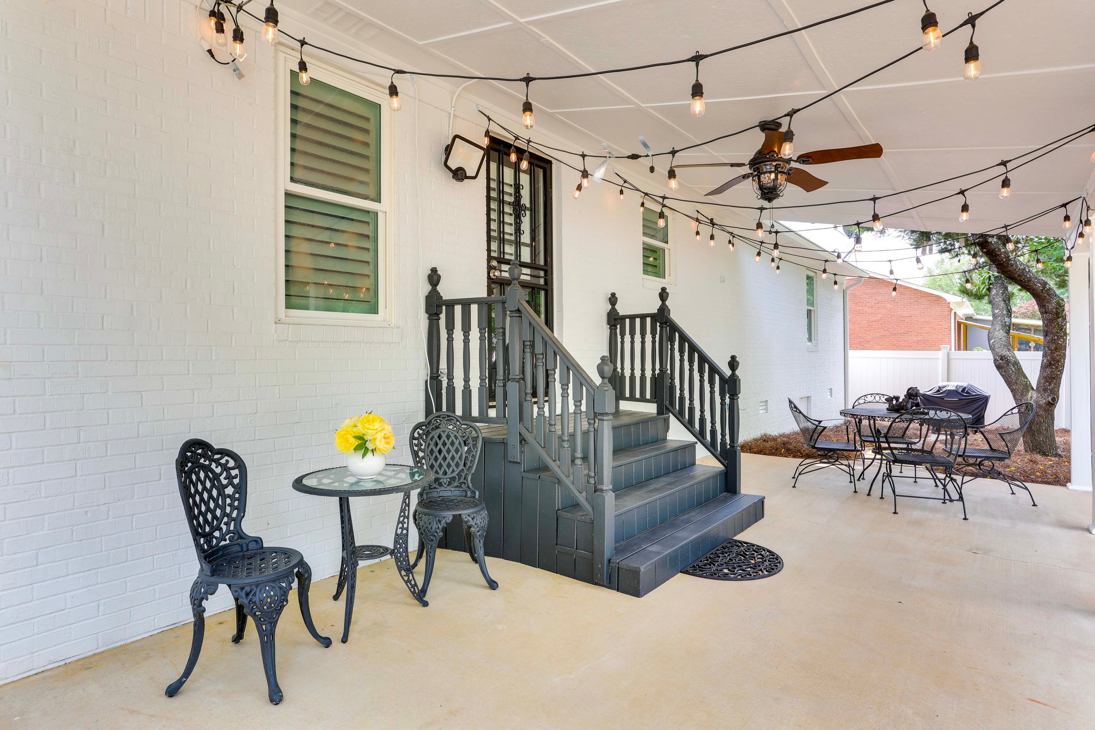 Covered Patio | Gas Grill