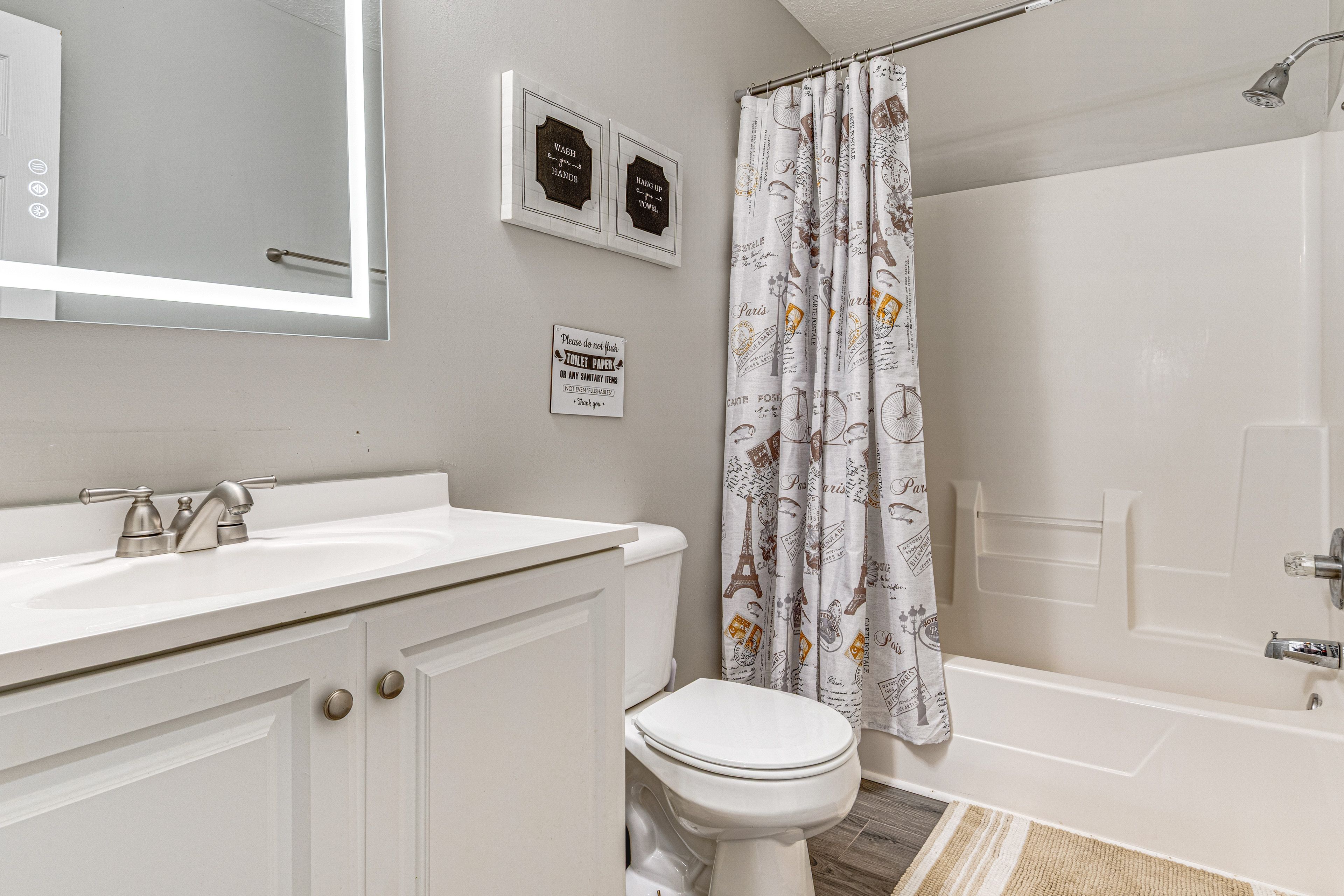 Full Bathroom | Upper Level