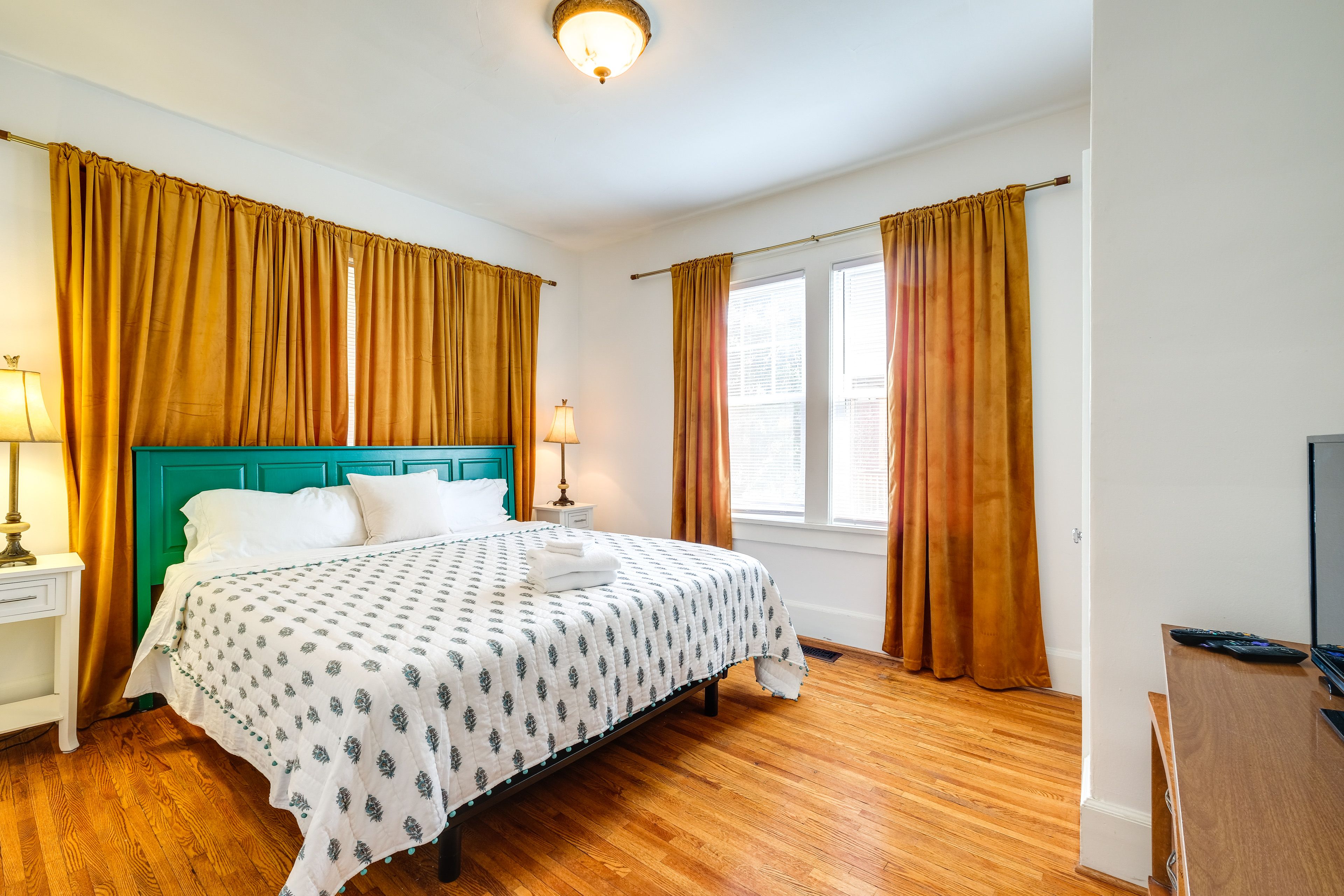 Bedroom | King Bed | Linens Provided | Hangers