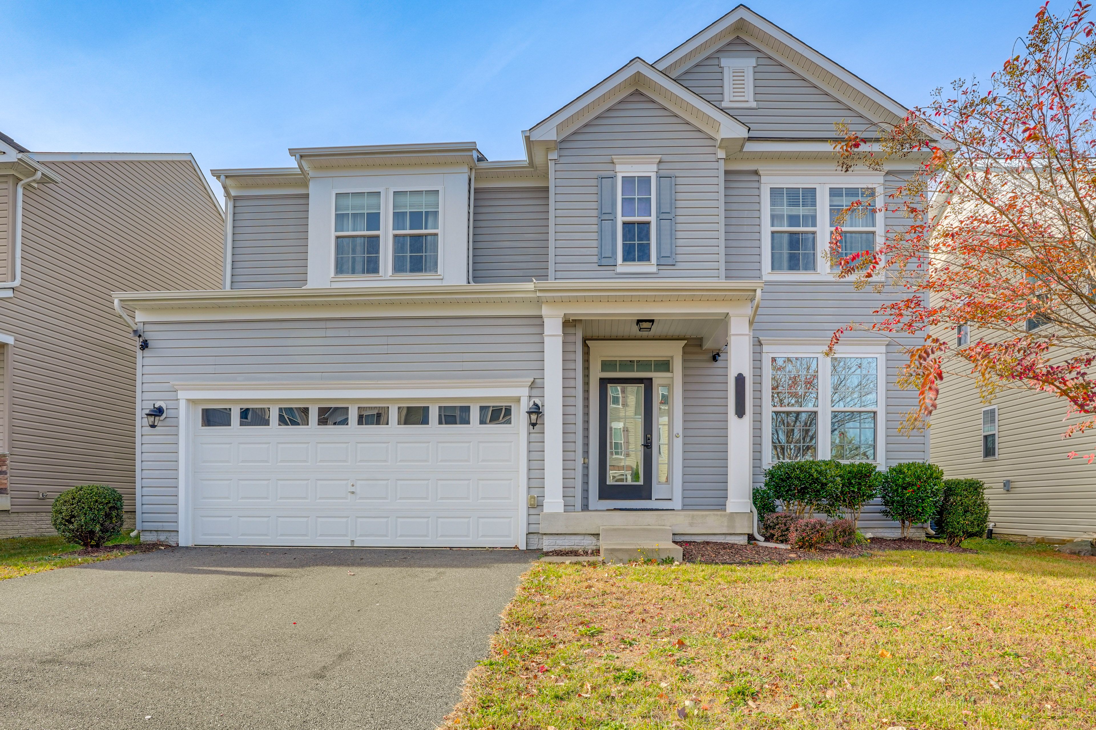 Fredericksburg Vacation Rental | 4BR | 2.5BA | 4 Steps to Enter | 3,786 Sq Ft