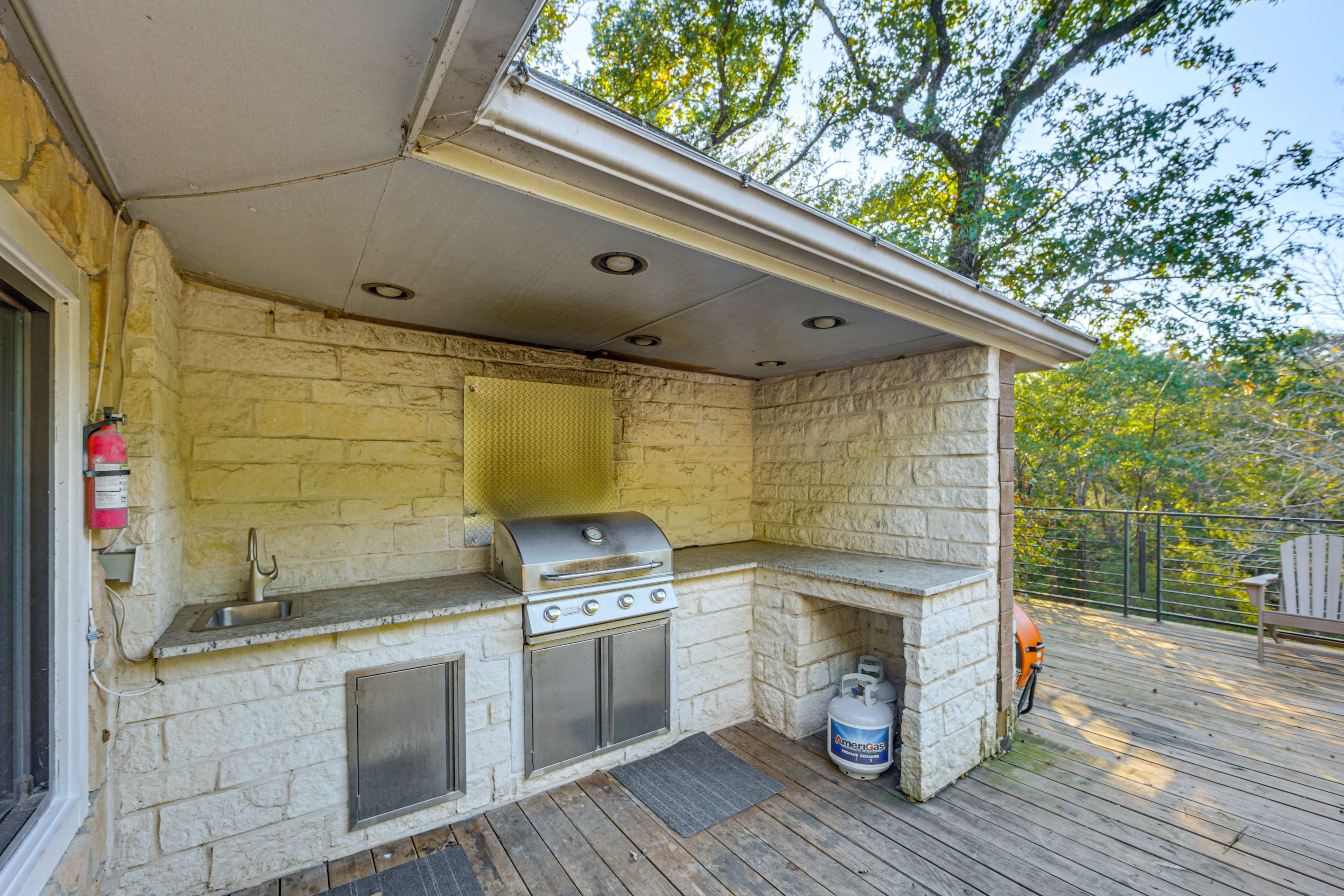 Outdoor Kitchen | Gas Grill