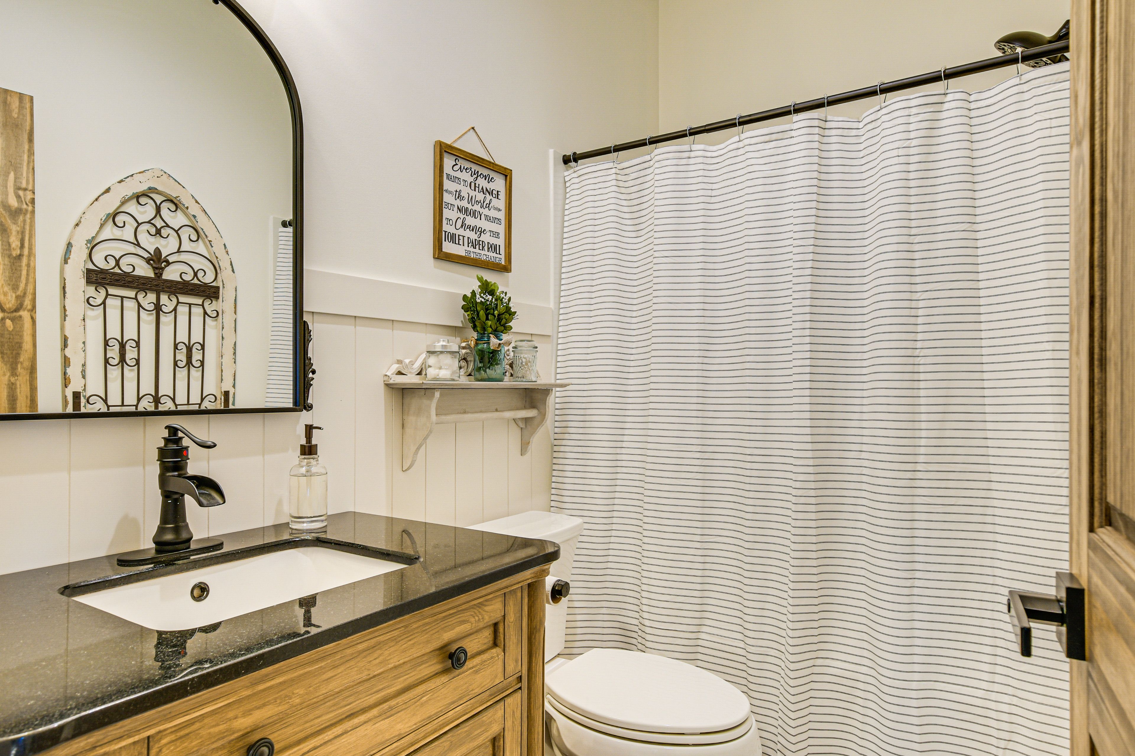 Full Bathroom | 1st Floor