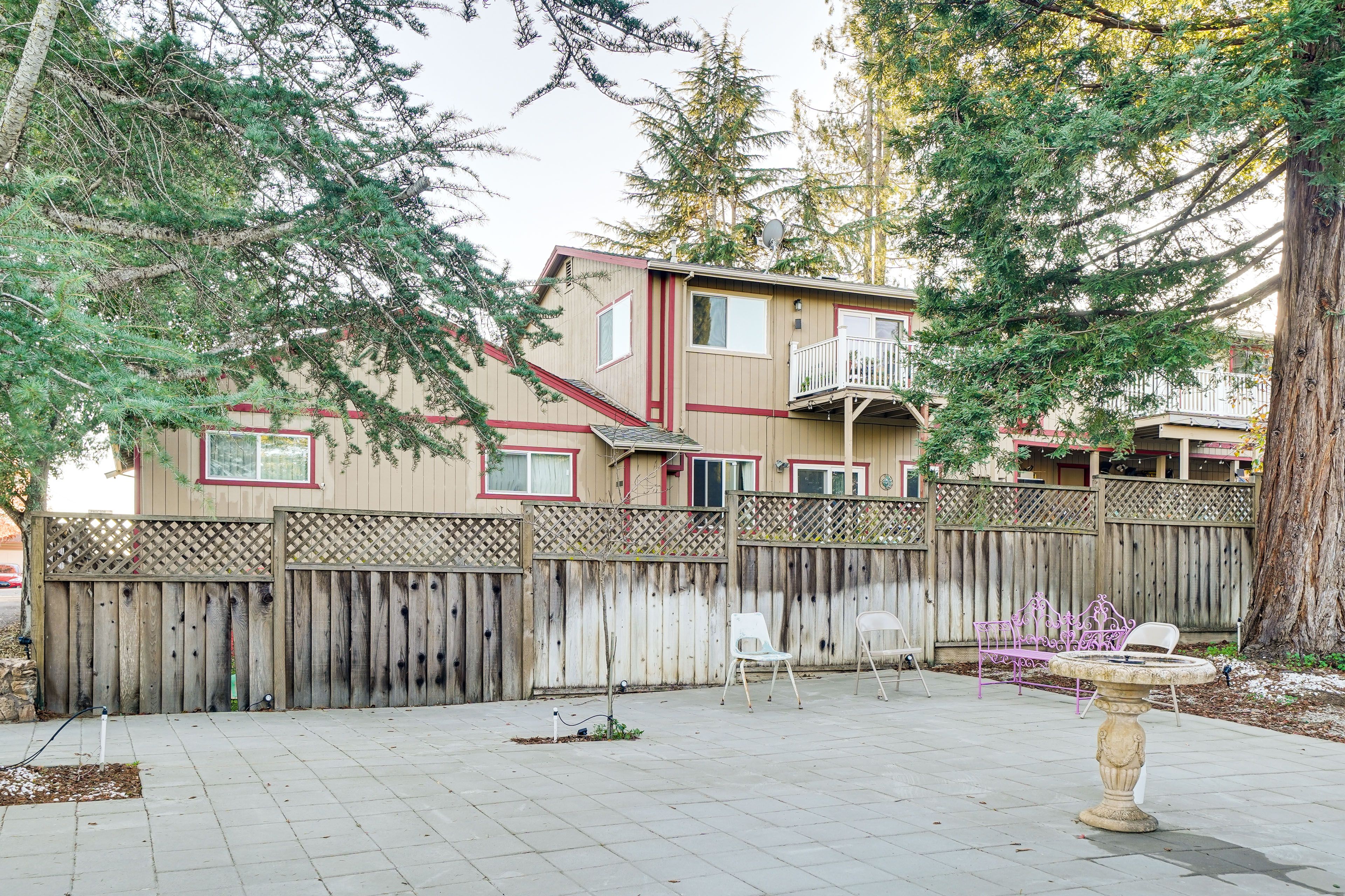 Shared Front Yard