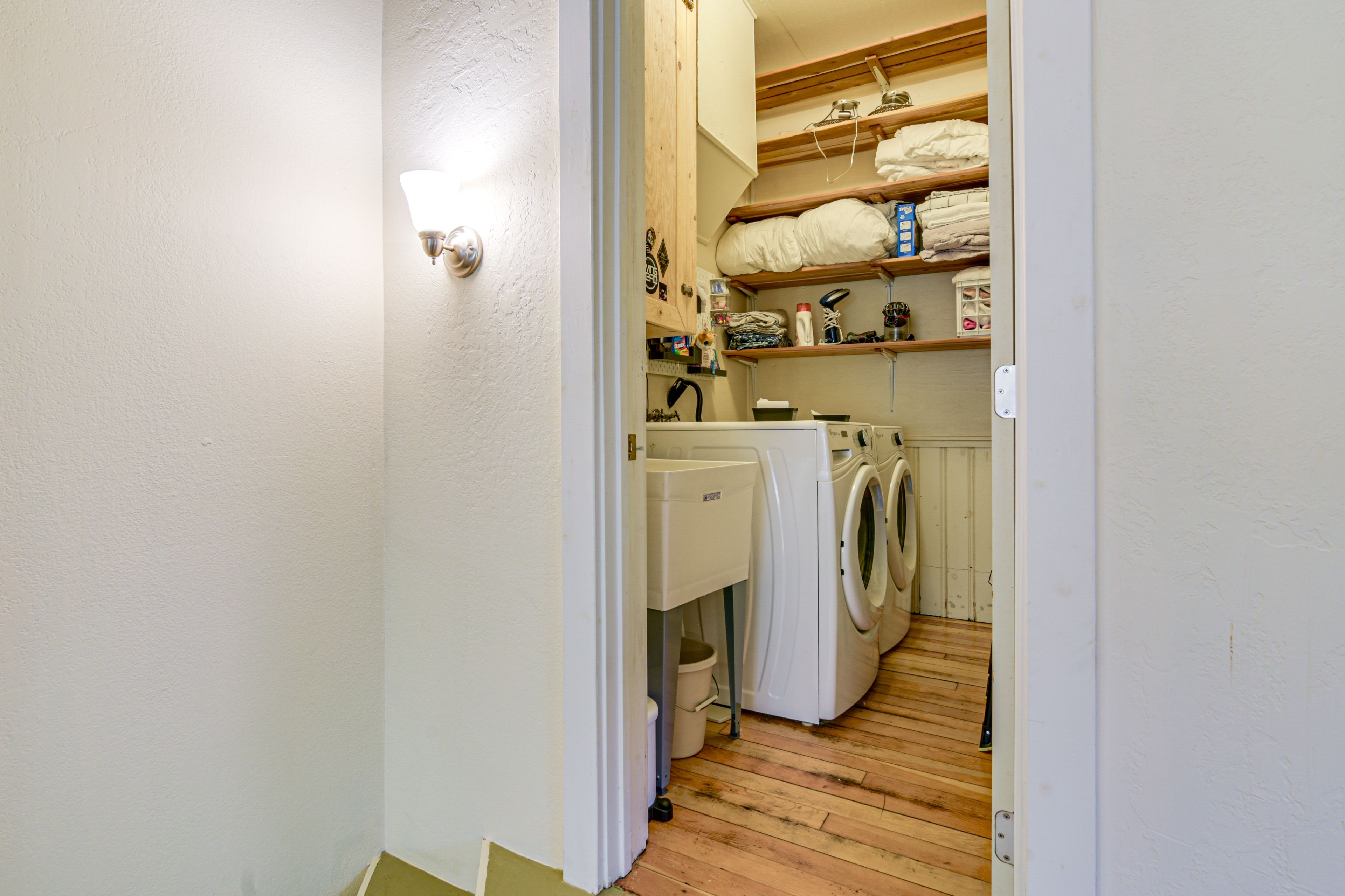 Laundry Room | Washer/Dryer