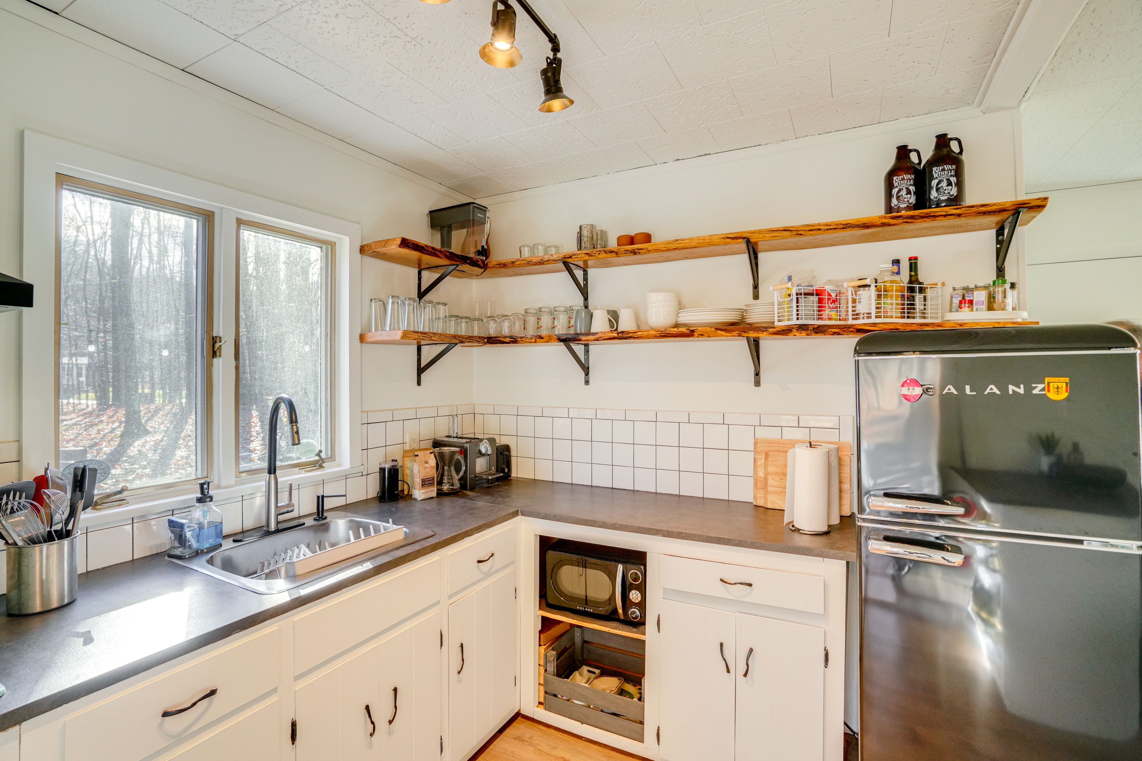 Kitchen | Central Heating | Cooking Basics